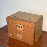 Wooden archive box 1937