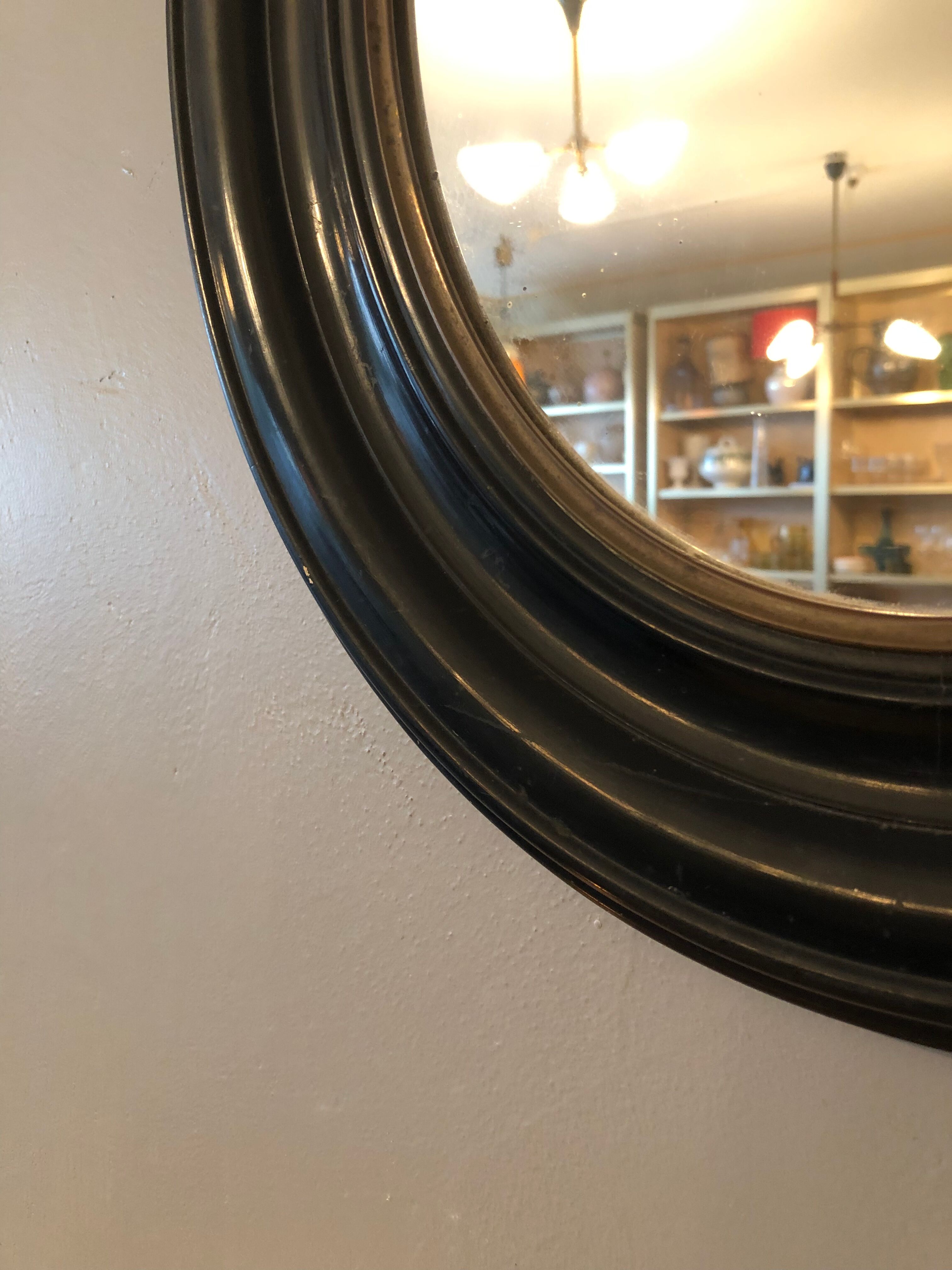 Old oval mirror 40x45cm