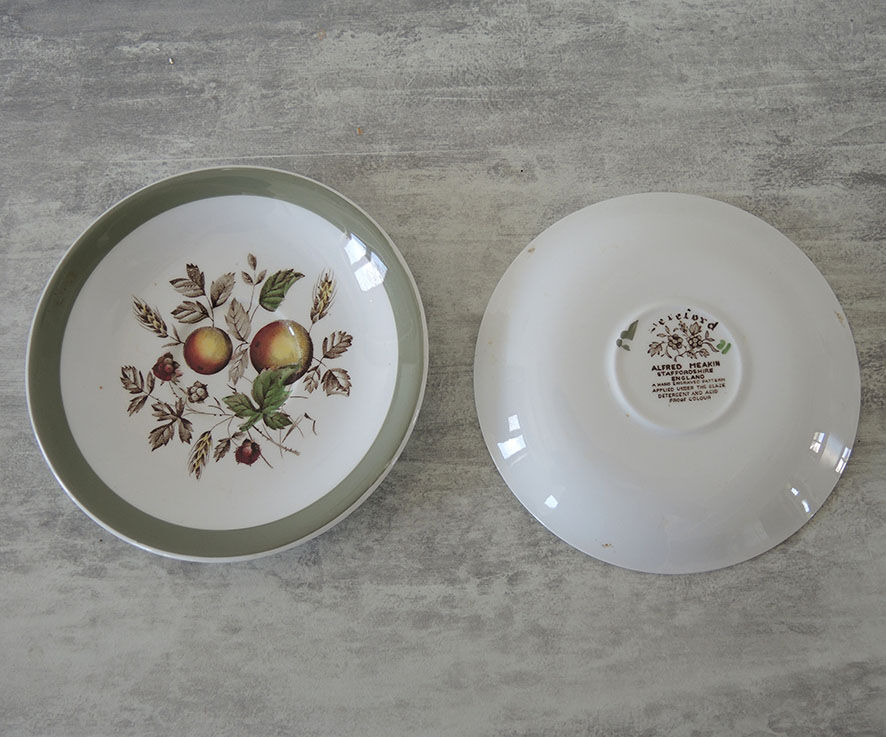 4 Old Cups & Saucers ALFRED MEAKIN England – Hereford