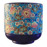 Cache-pot en émaux de Longwy, décor cloisonné bleu roi et floral.
