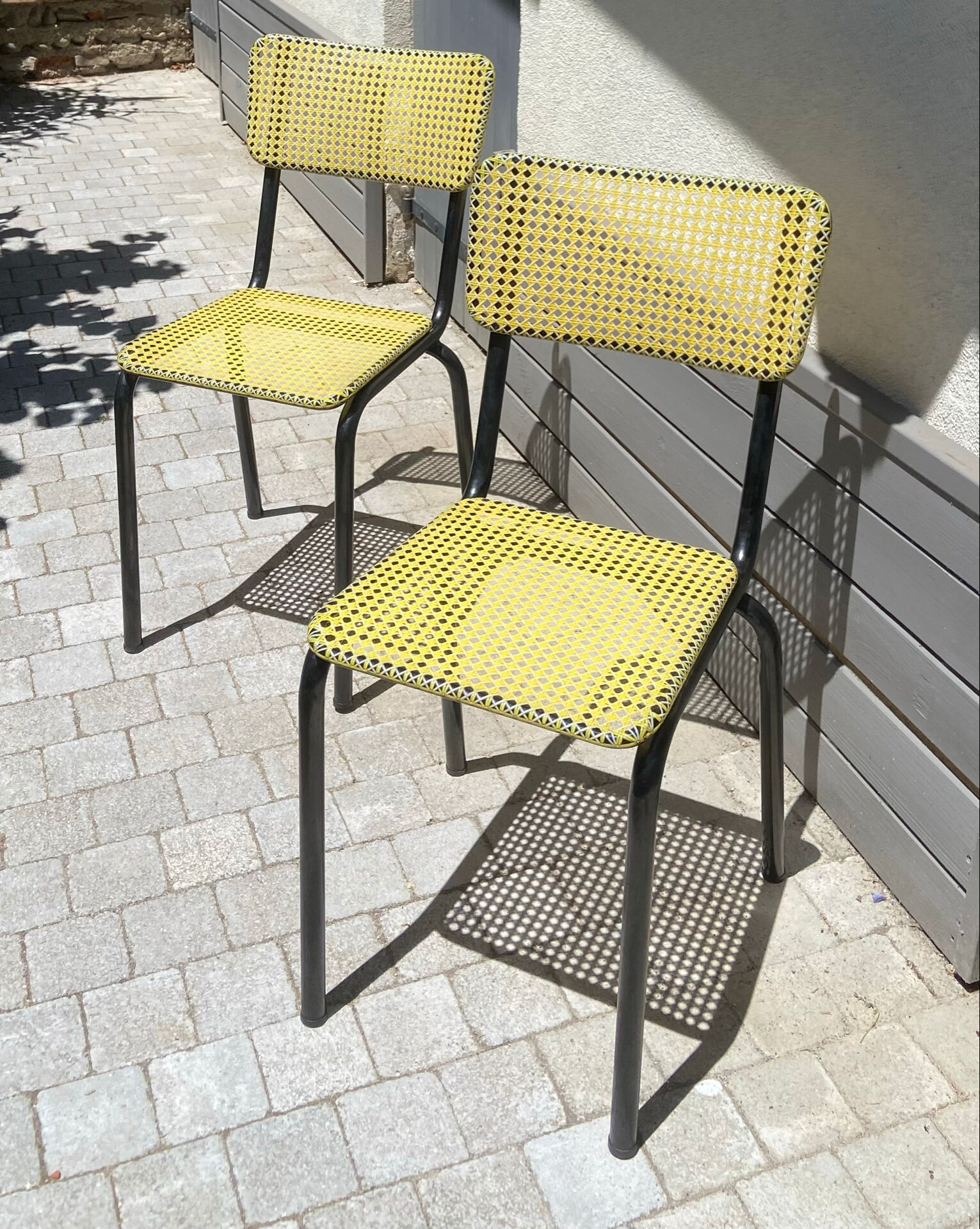Pair of Art-Prog chairs from the 1950s.