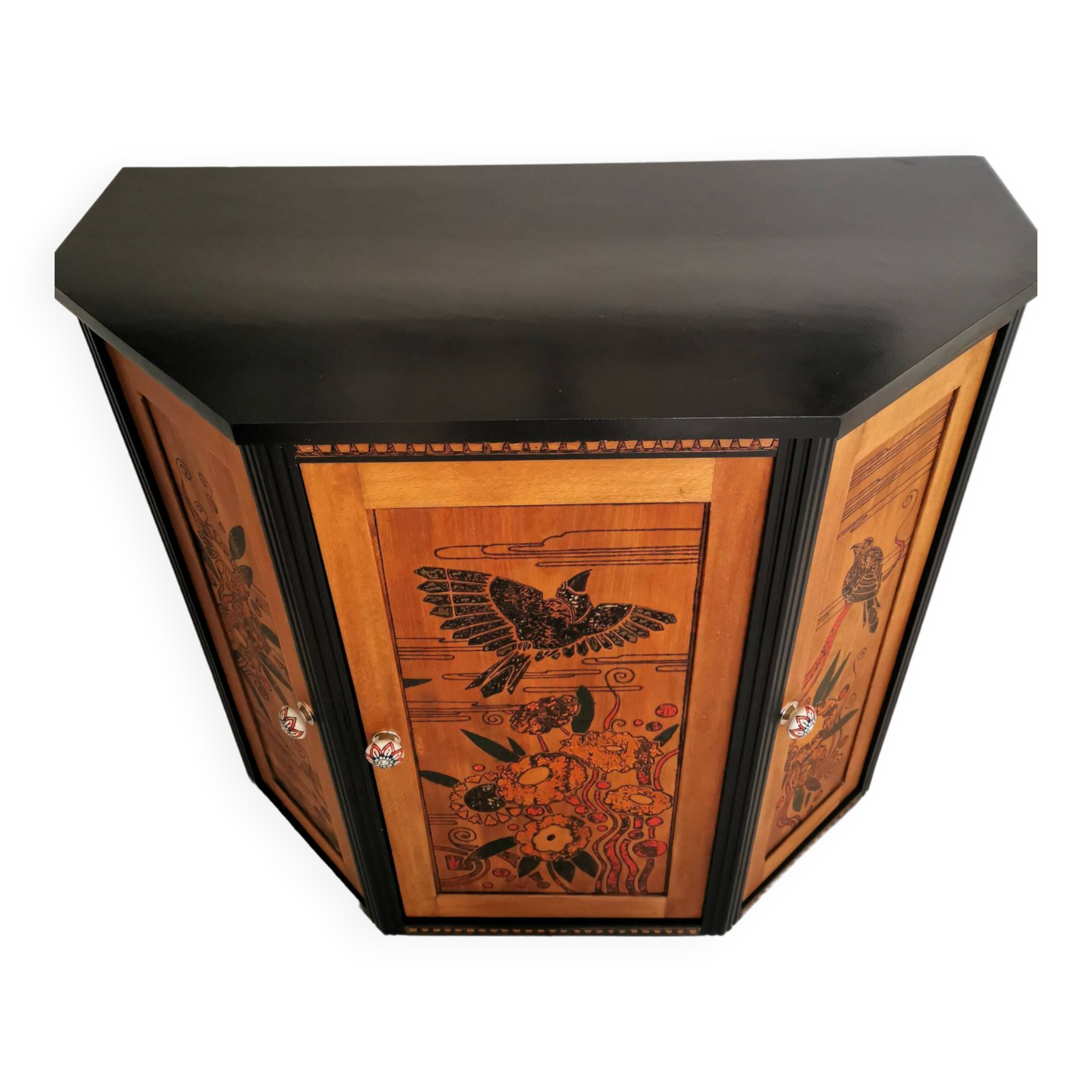 Birds buffet storage unit