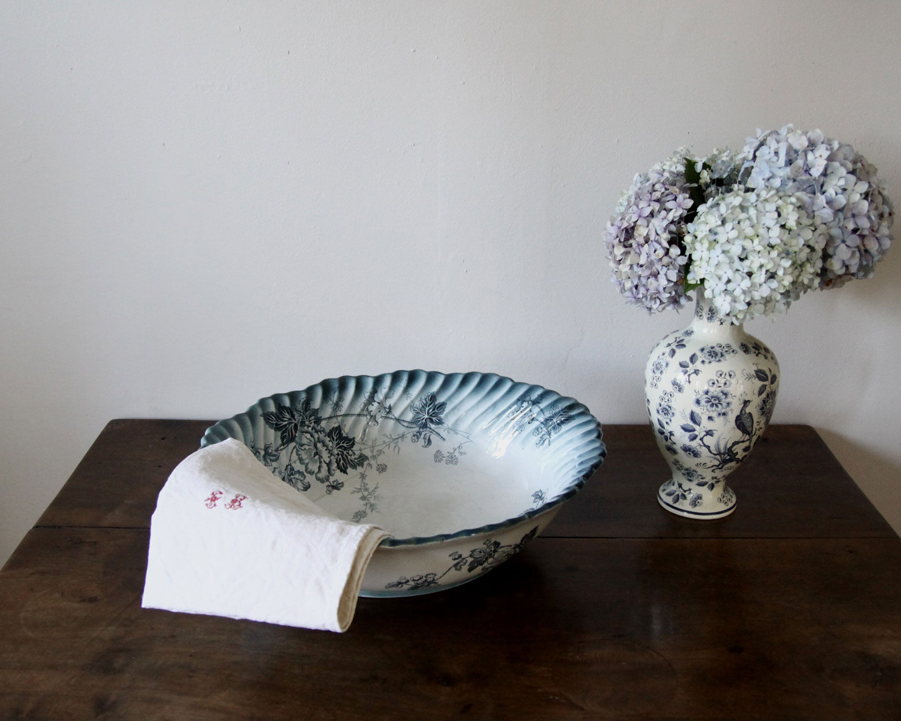 Henry Alcock & Co. dish