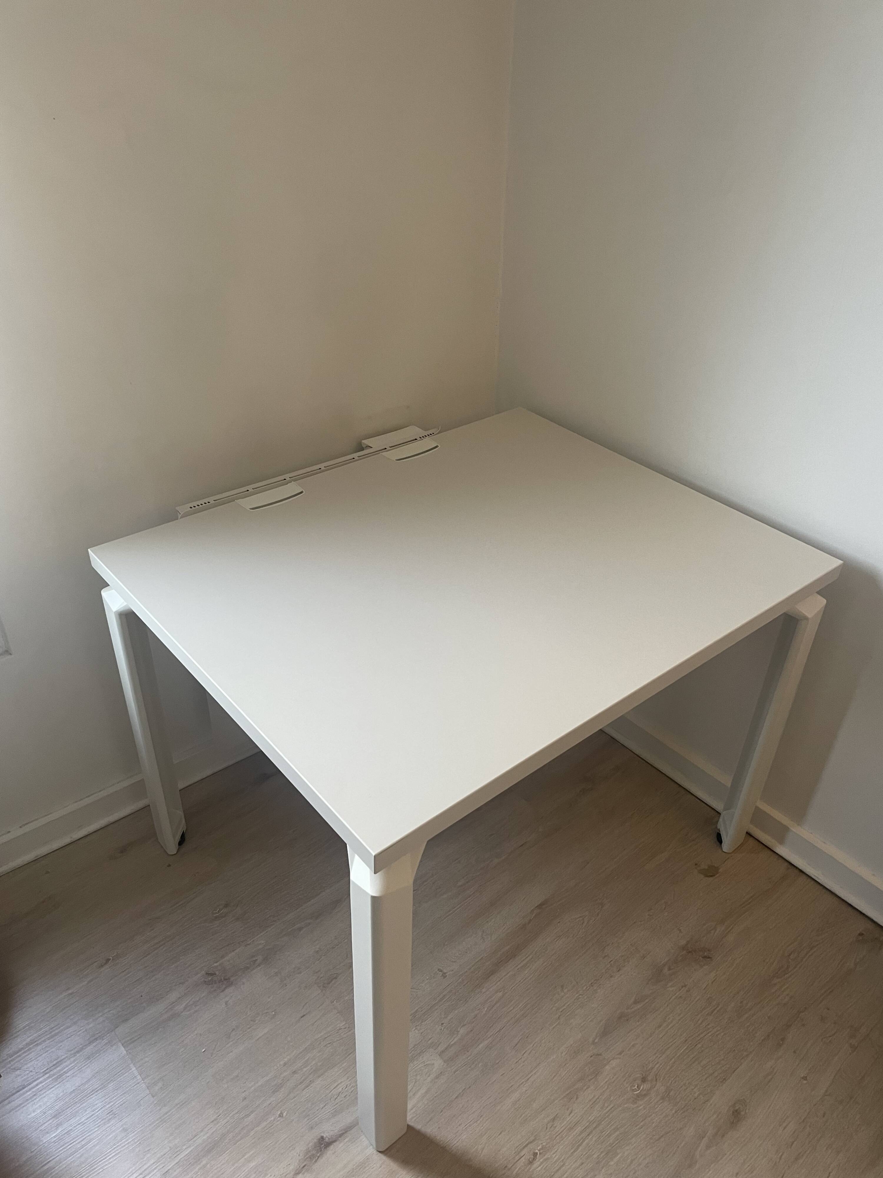 Haworth brand office