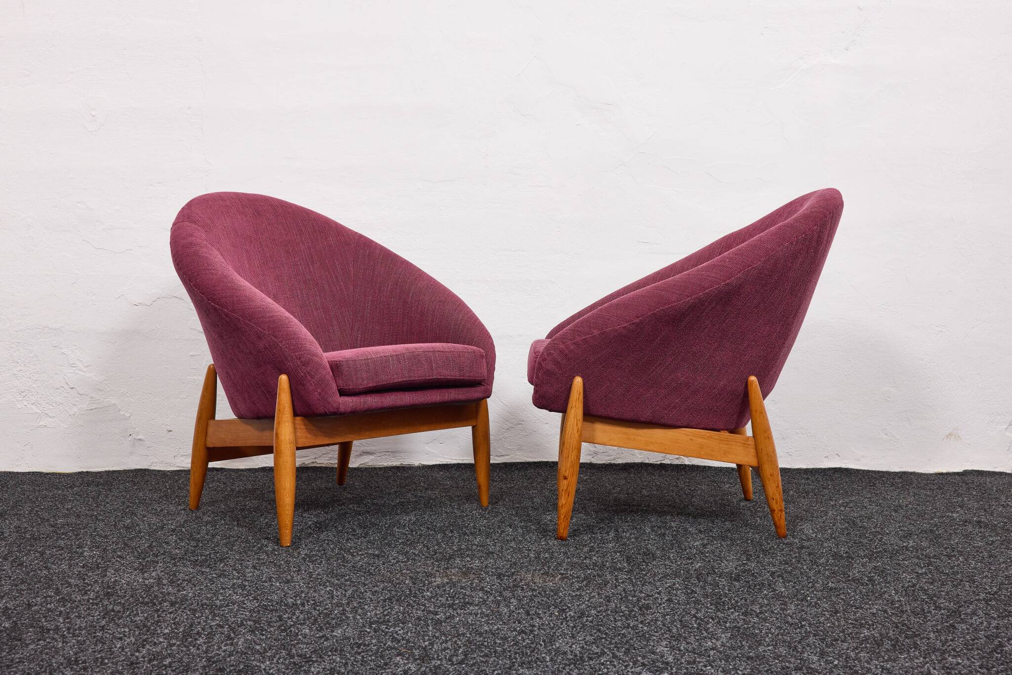 Lounge Chairs in Hand-Stitched Jacquard Upholstery by Sándor Palócz, 1968