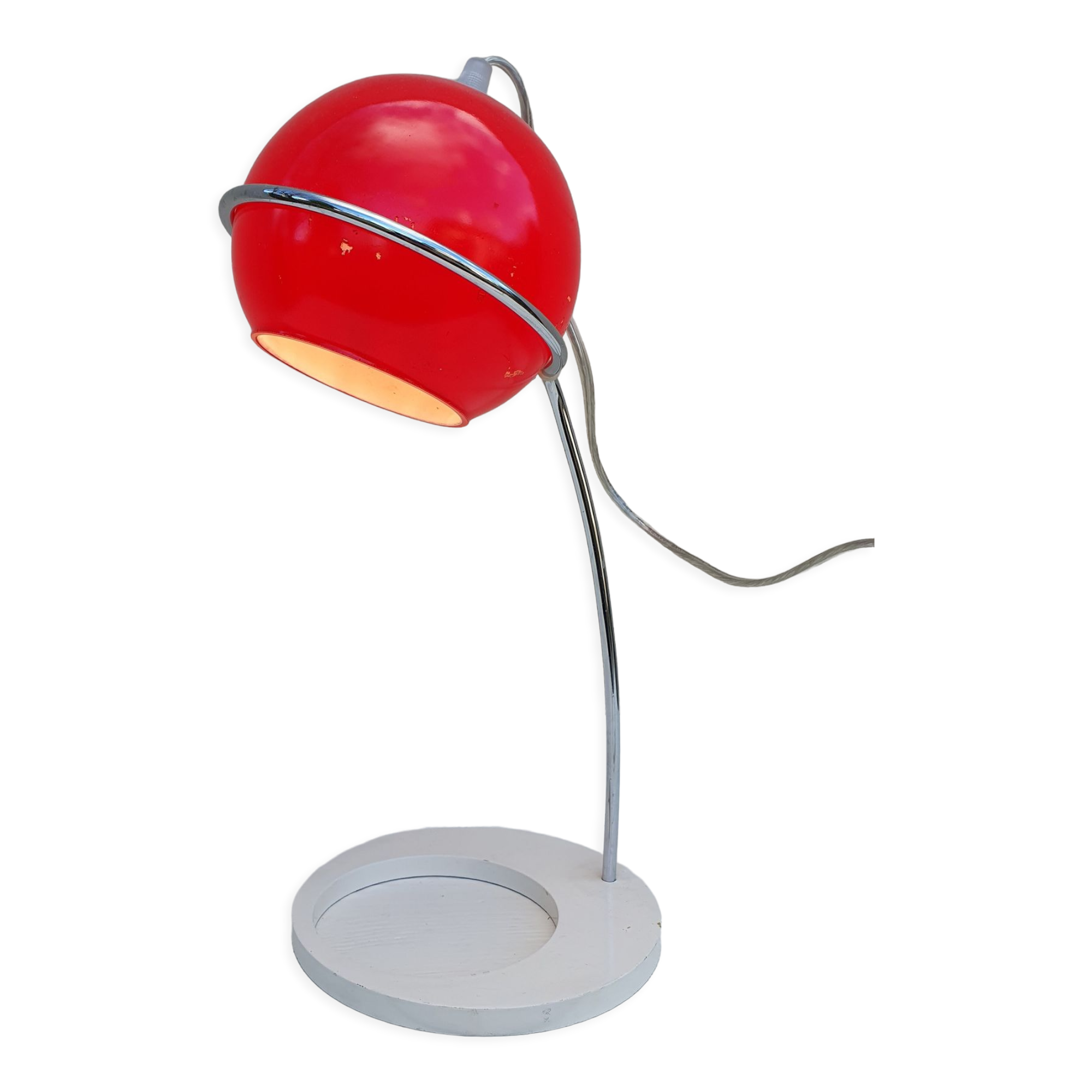 Desk lamp gnaws Eyeball Habitat