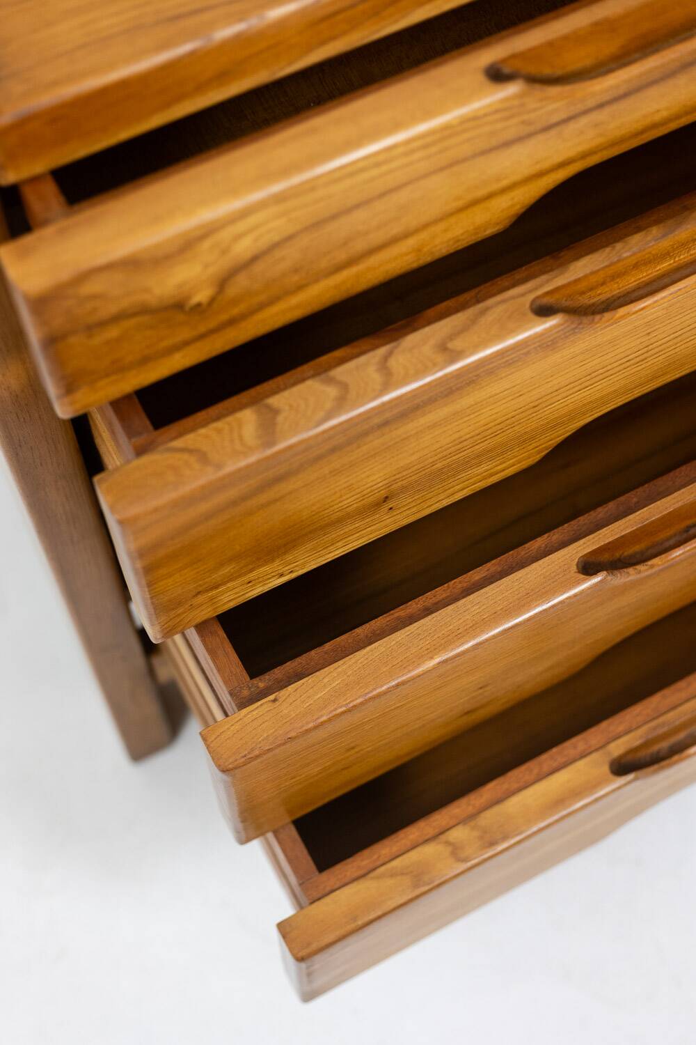 Regain House. Elm chest of drawers. Circa 1970.