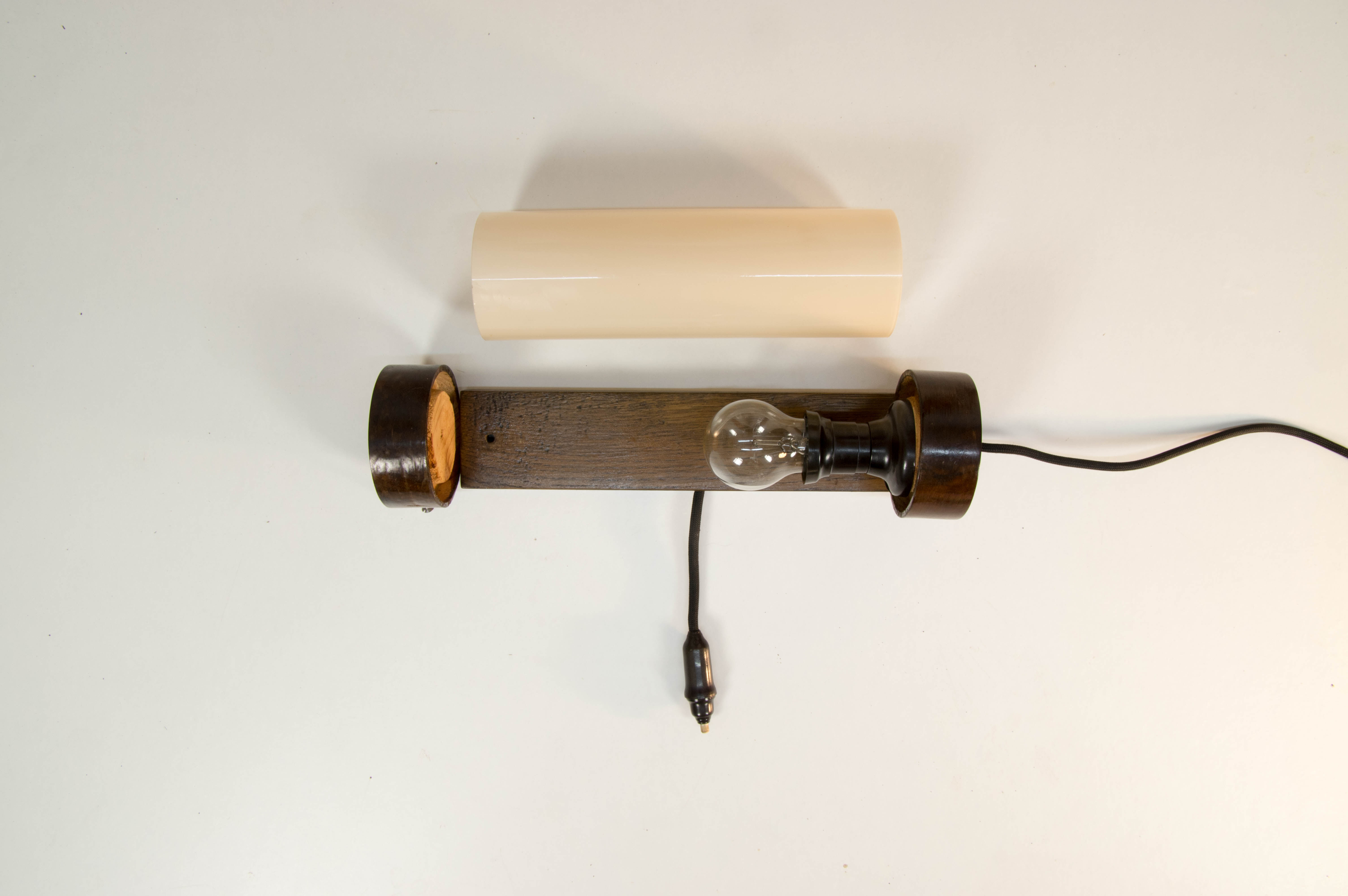 Art deco wooden wall lamp, 1930