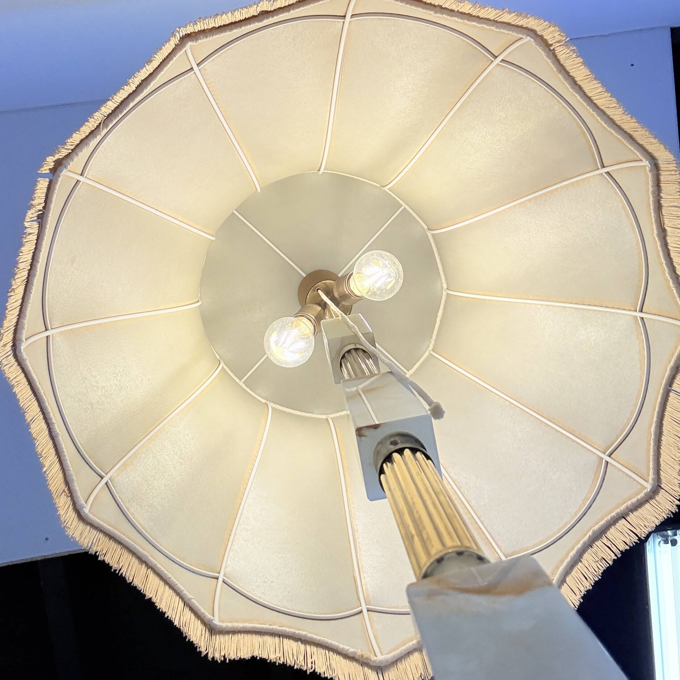 Vintage floor lamp with brass frame and onyx base
