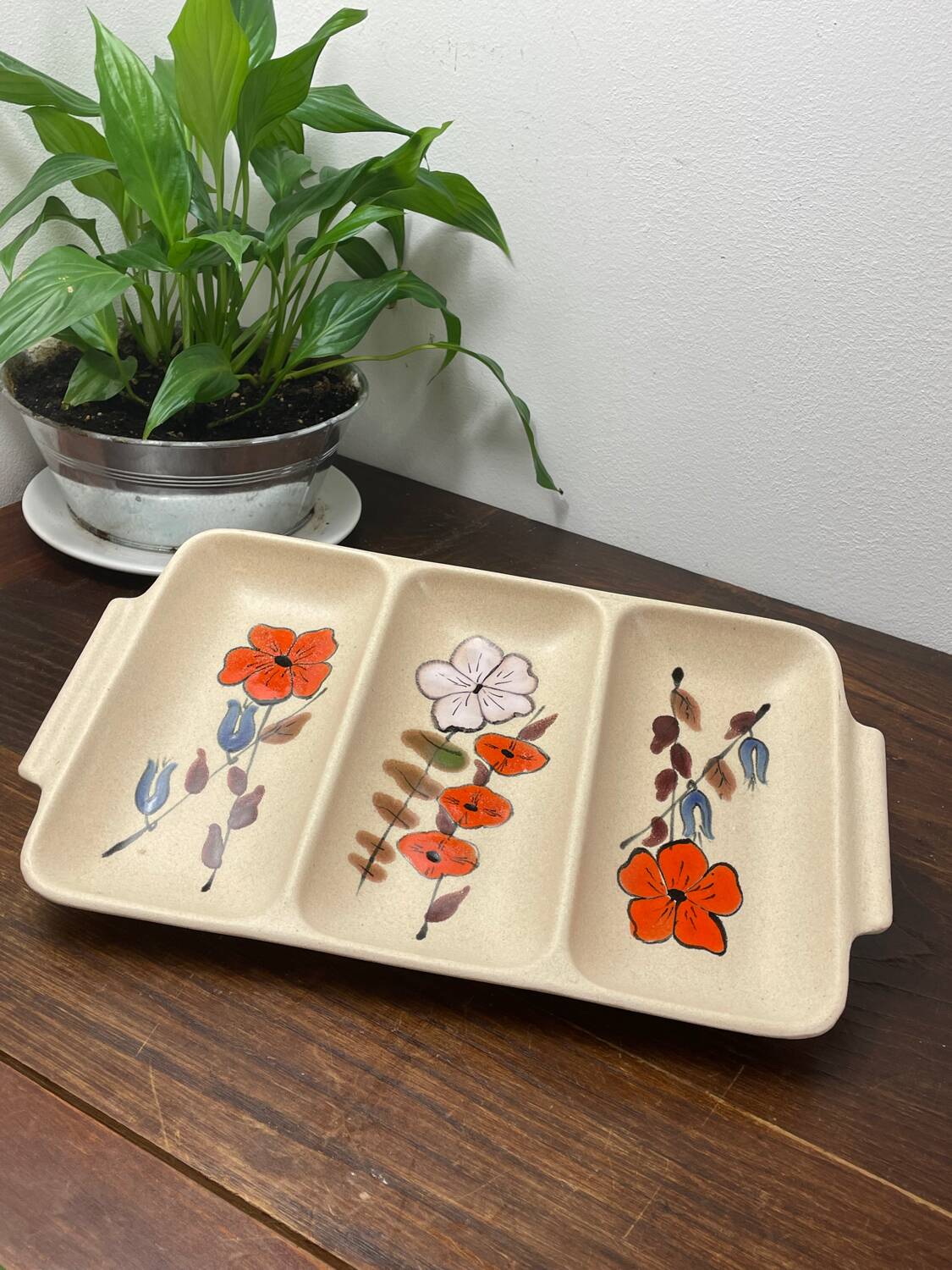 Stoneware serving dishes