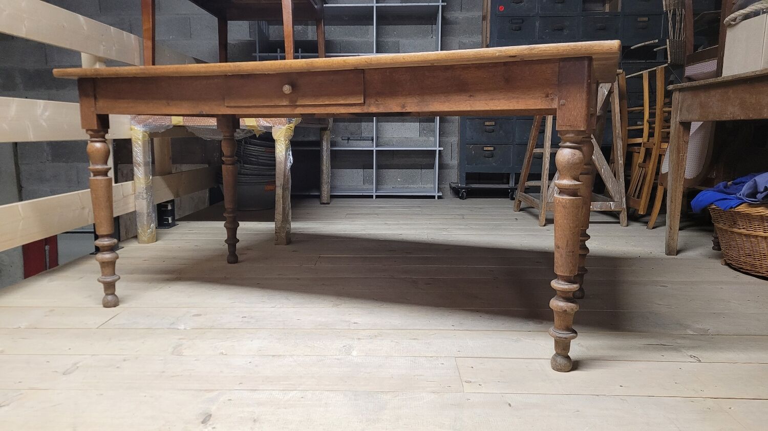 Table de bistrot restaurant en chêne massif ancienne, 1900s -1m53