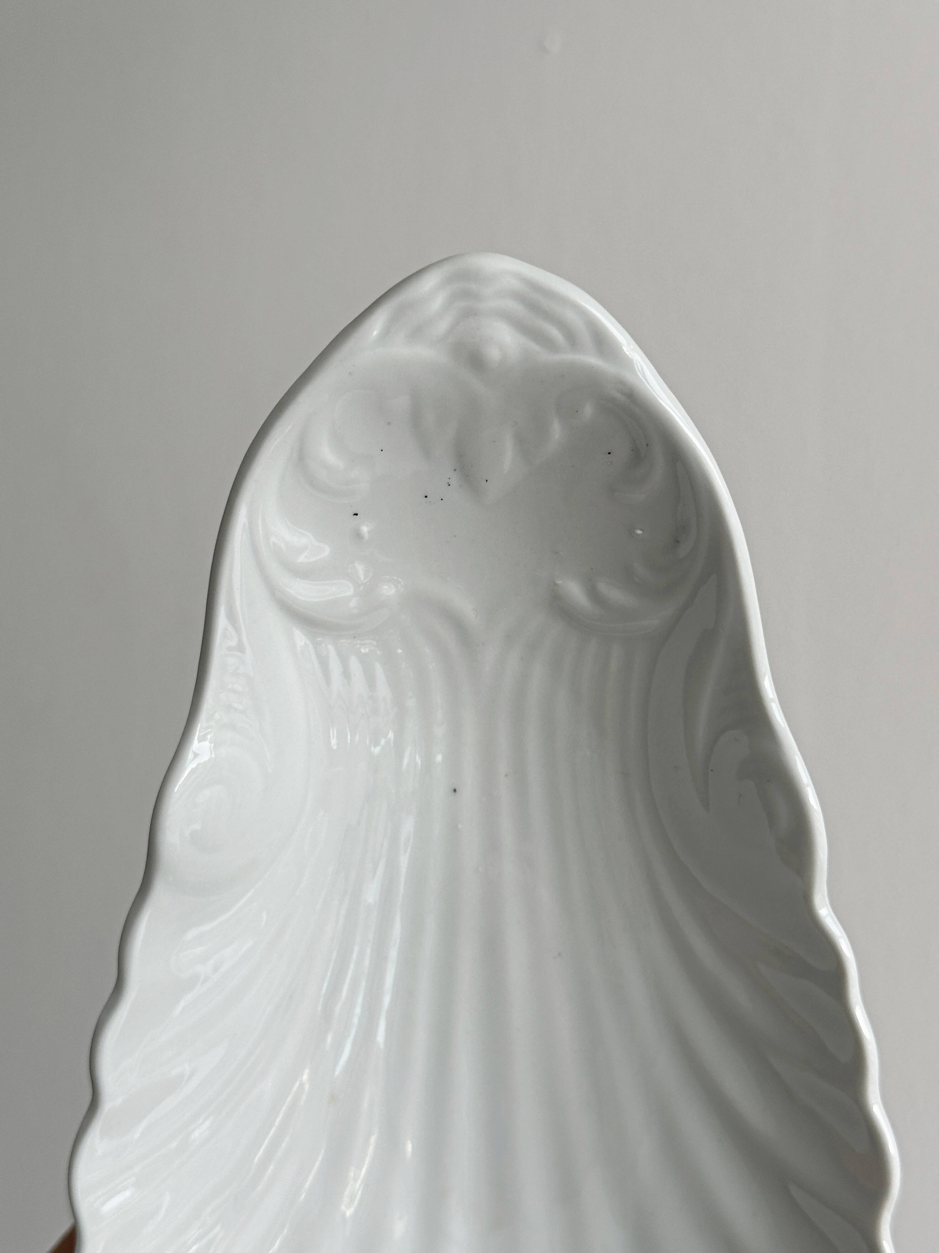 white porcelain bowl