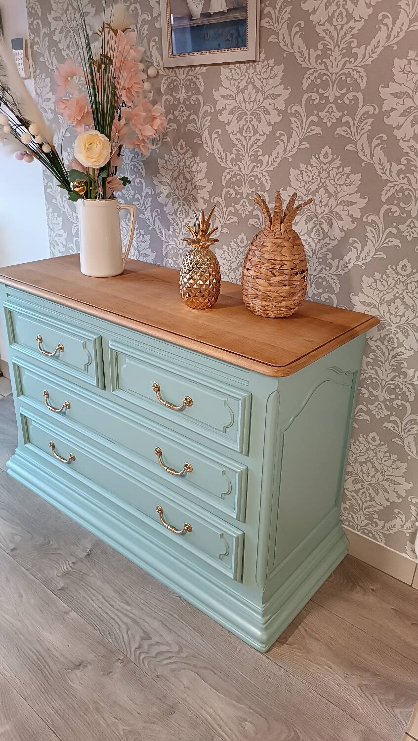 Grande commode en chêne massif