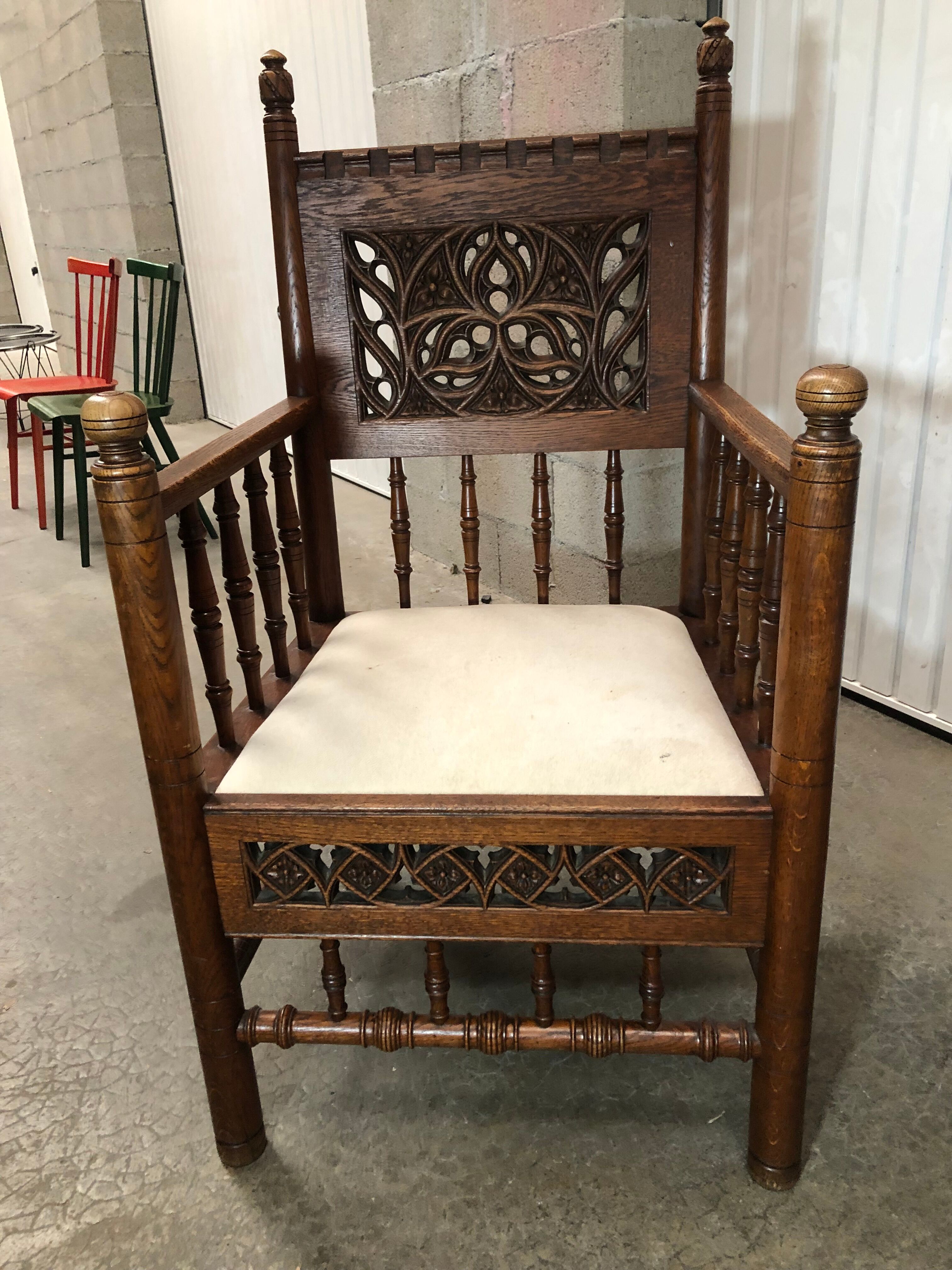 2 armchairs old Gothic style