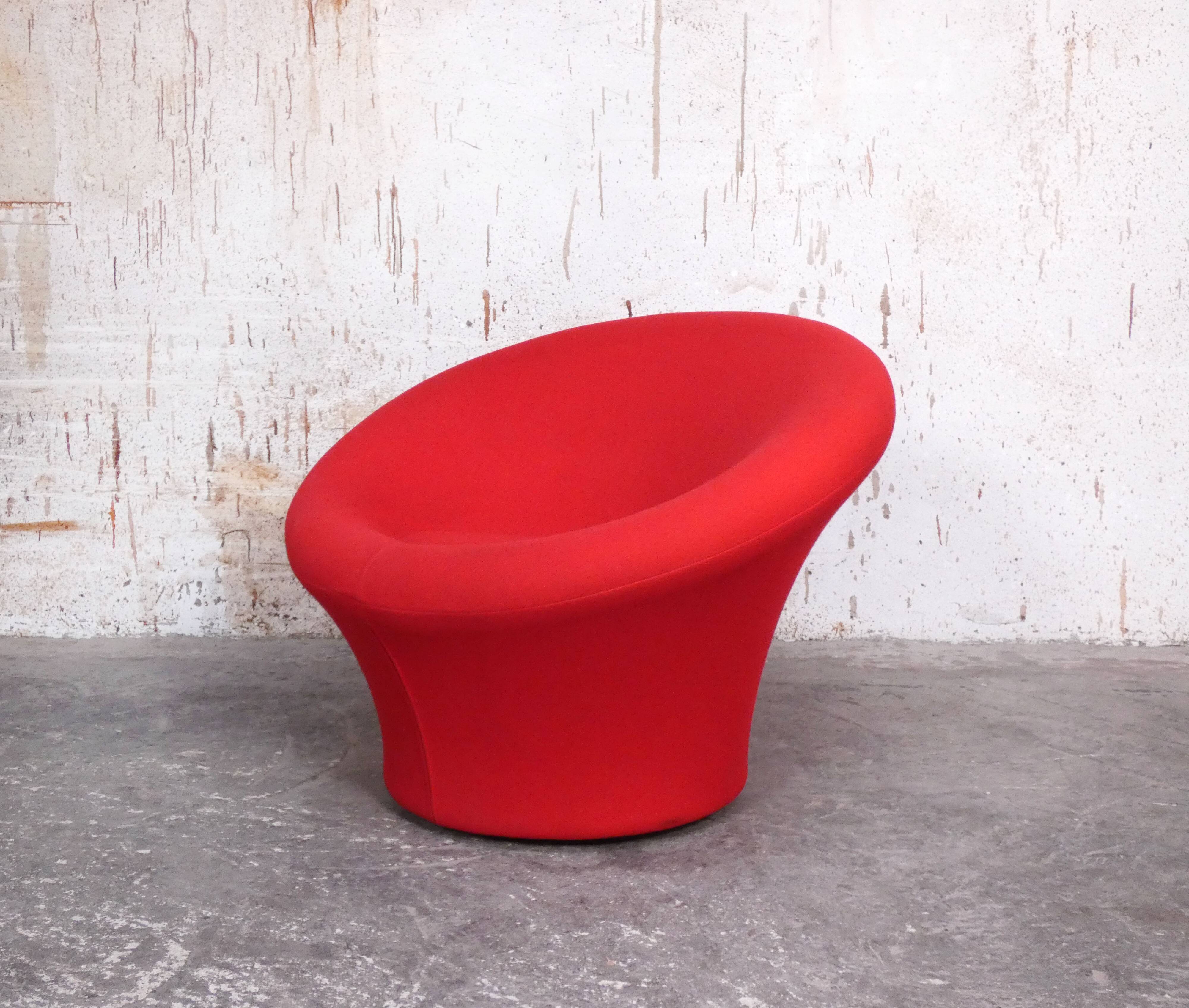 Artifort model F560 - mushroom chair