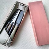 12 Apollo table knives in stainless steel and bovine horn