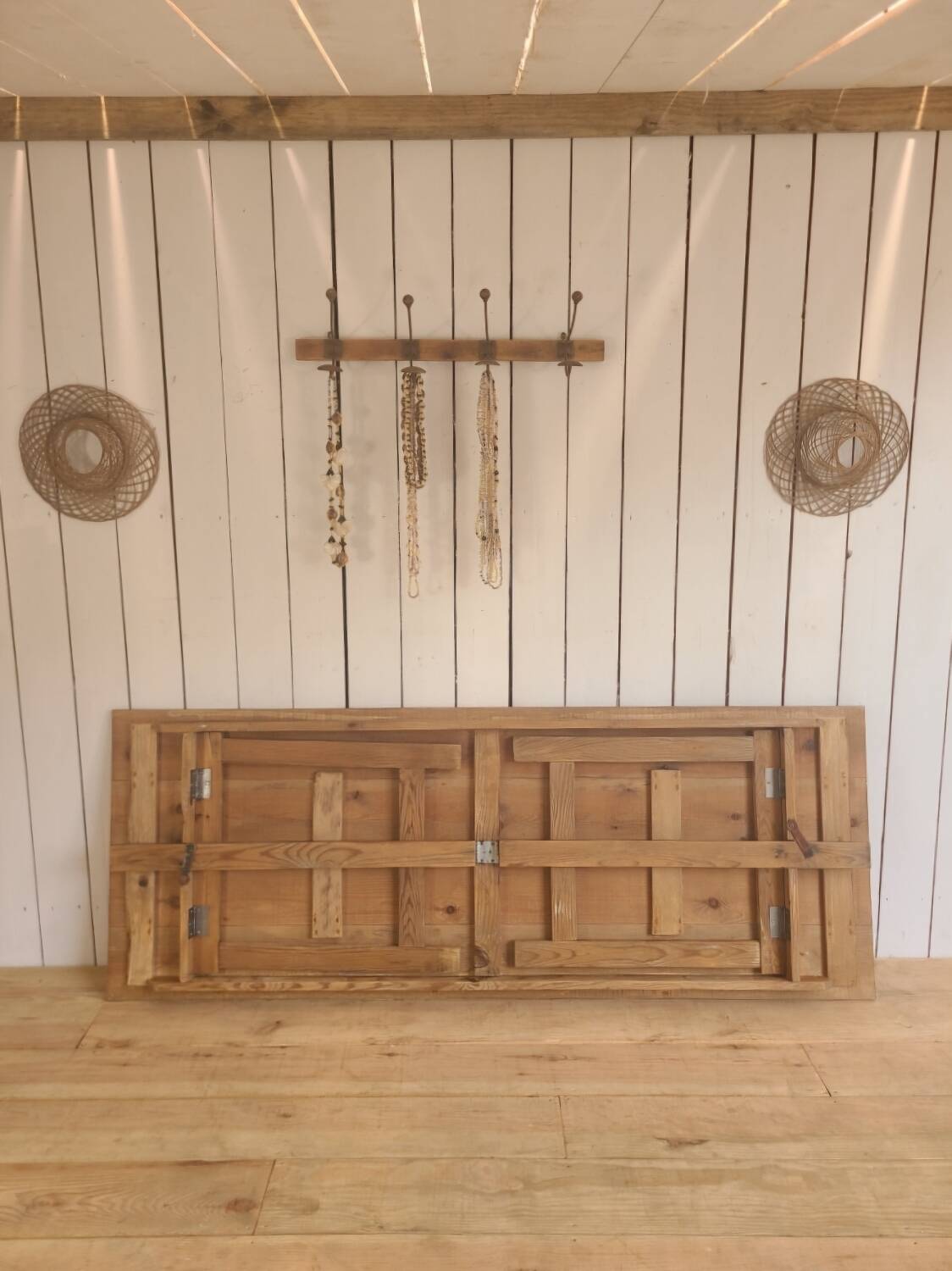 Solid wood guinguette table