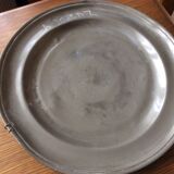 Plat de mariage en étain