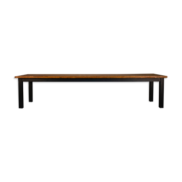 Table in brushed spruce