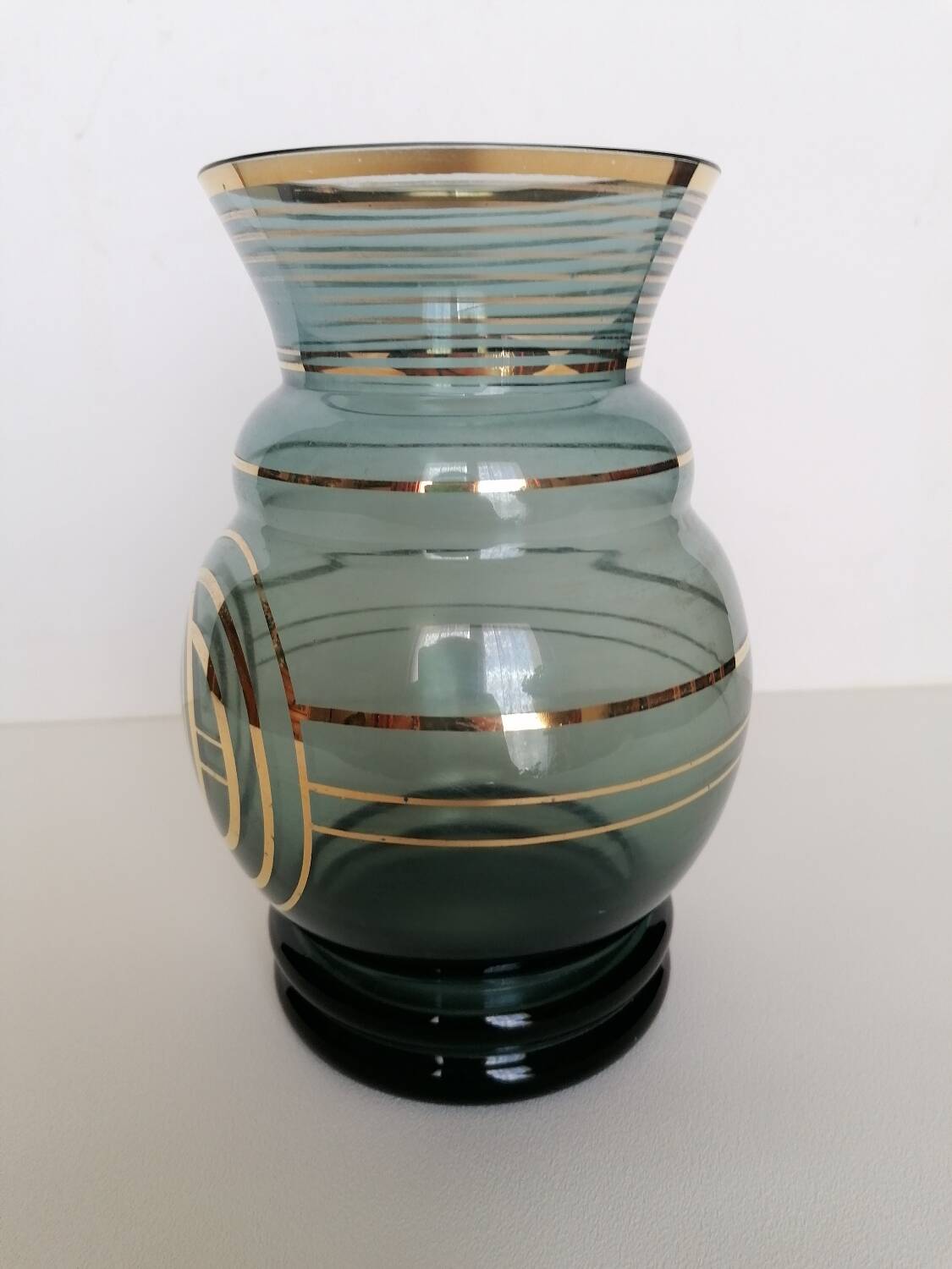 Art deco glass vase