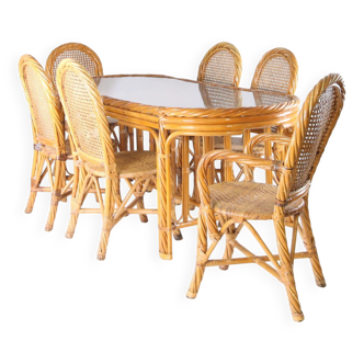 Rattan dining room