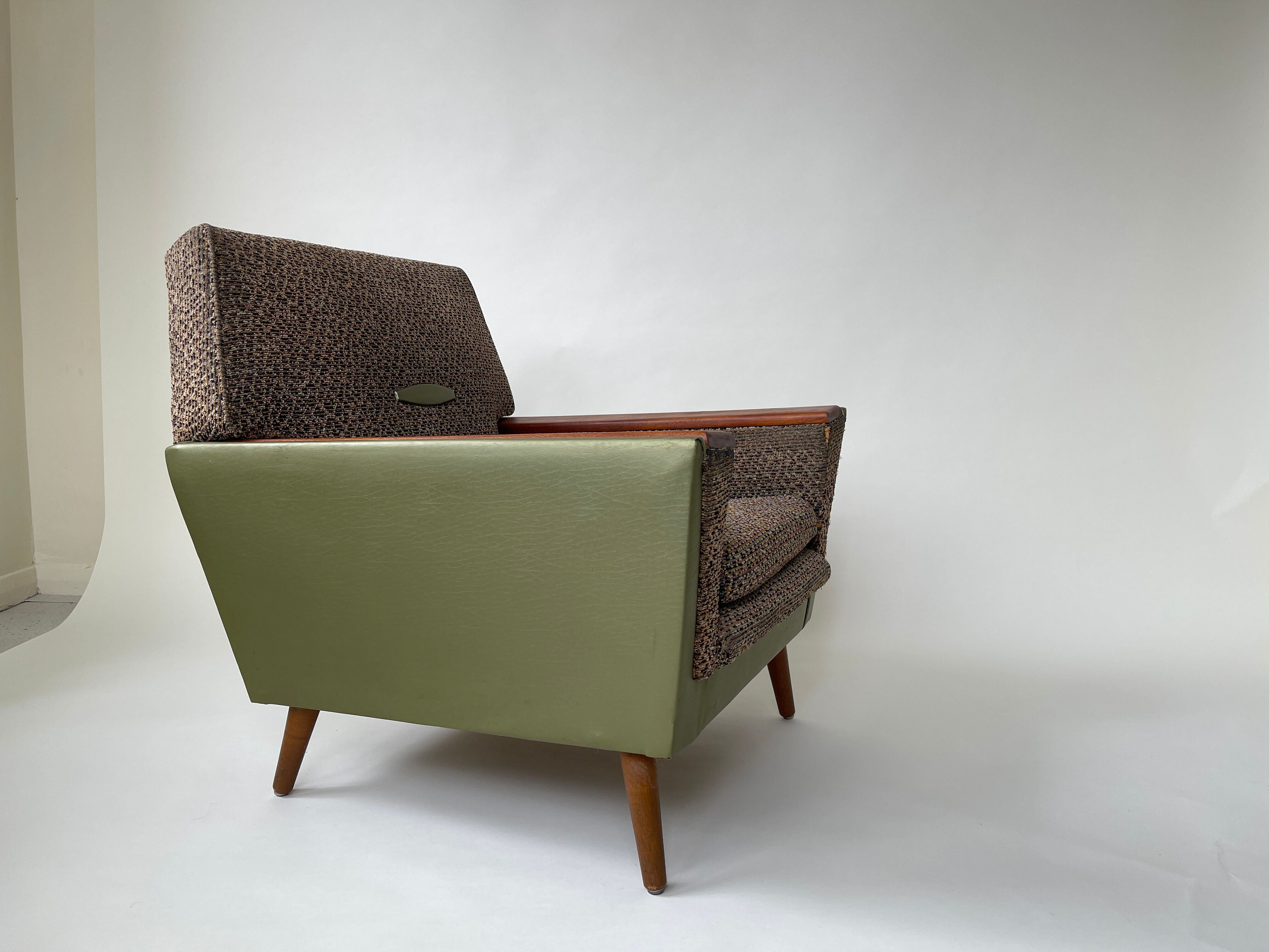 Pair of 1950s Lounge Chairs with Teak Arms