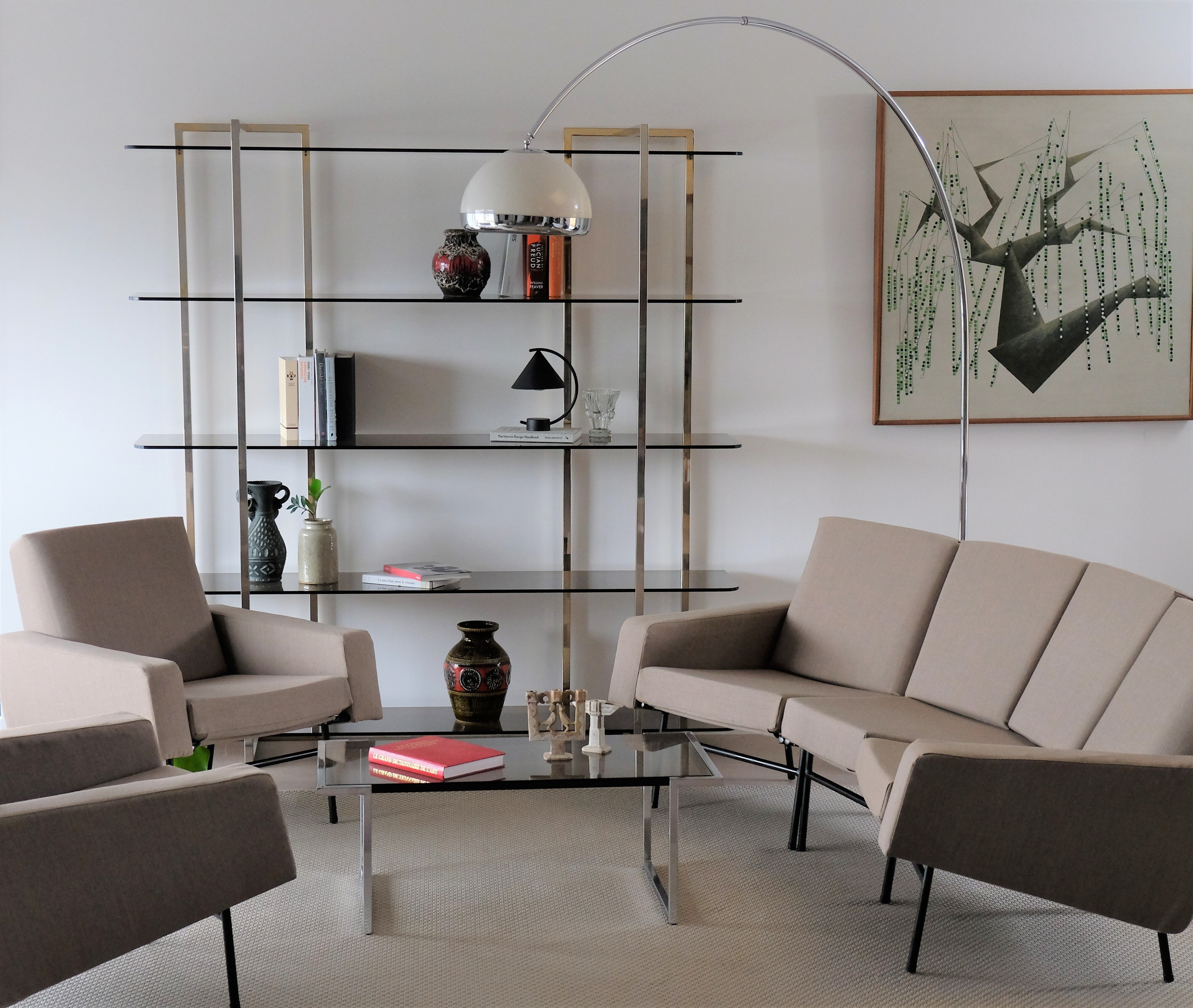 Salon G10 by Pierre Guariche