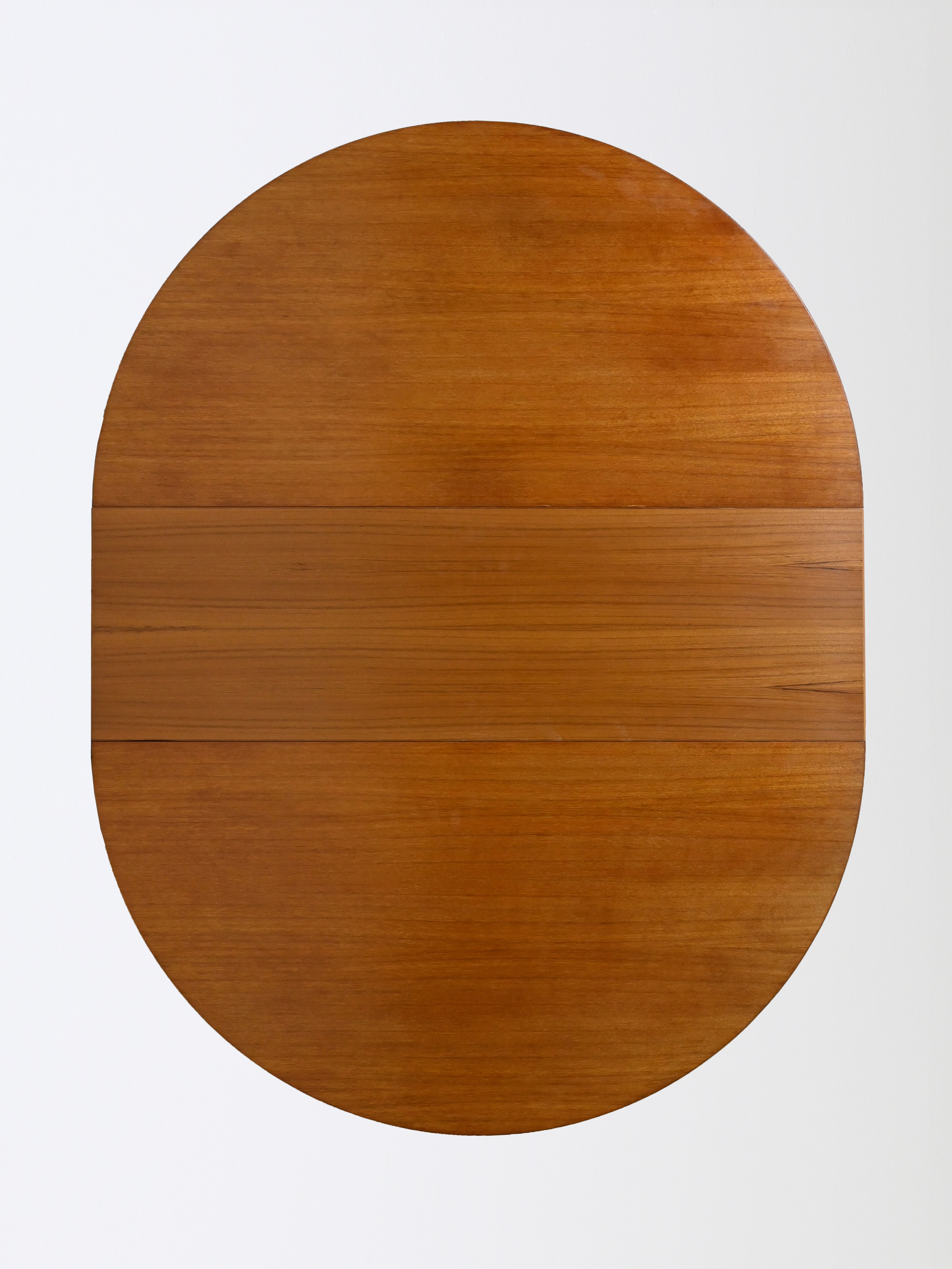 1960s Extendable round dining table