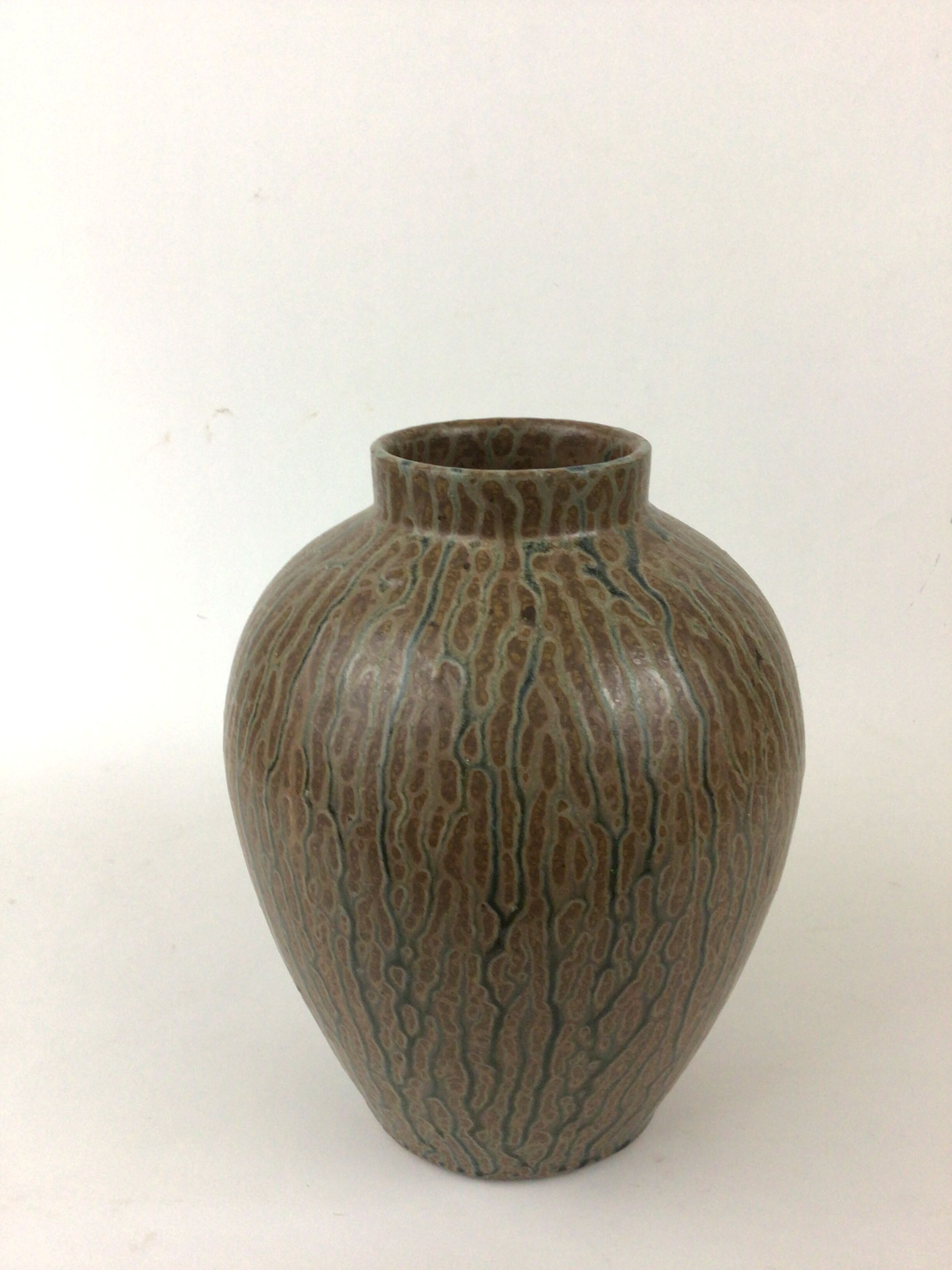 Puisaye sandstone vase