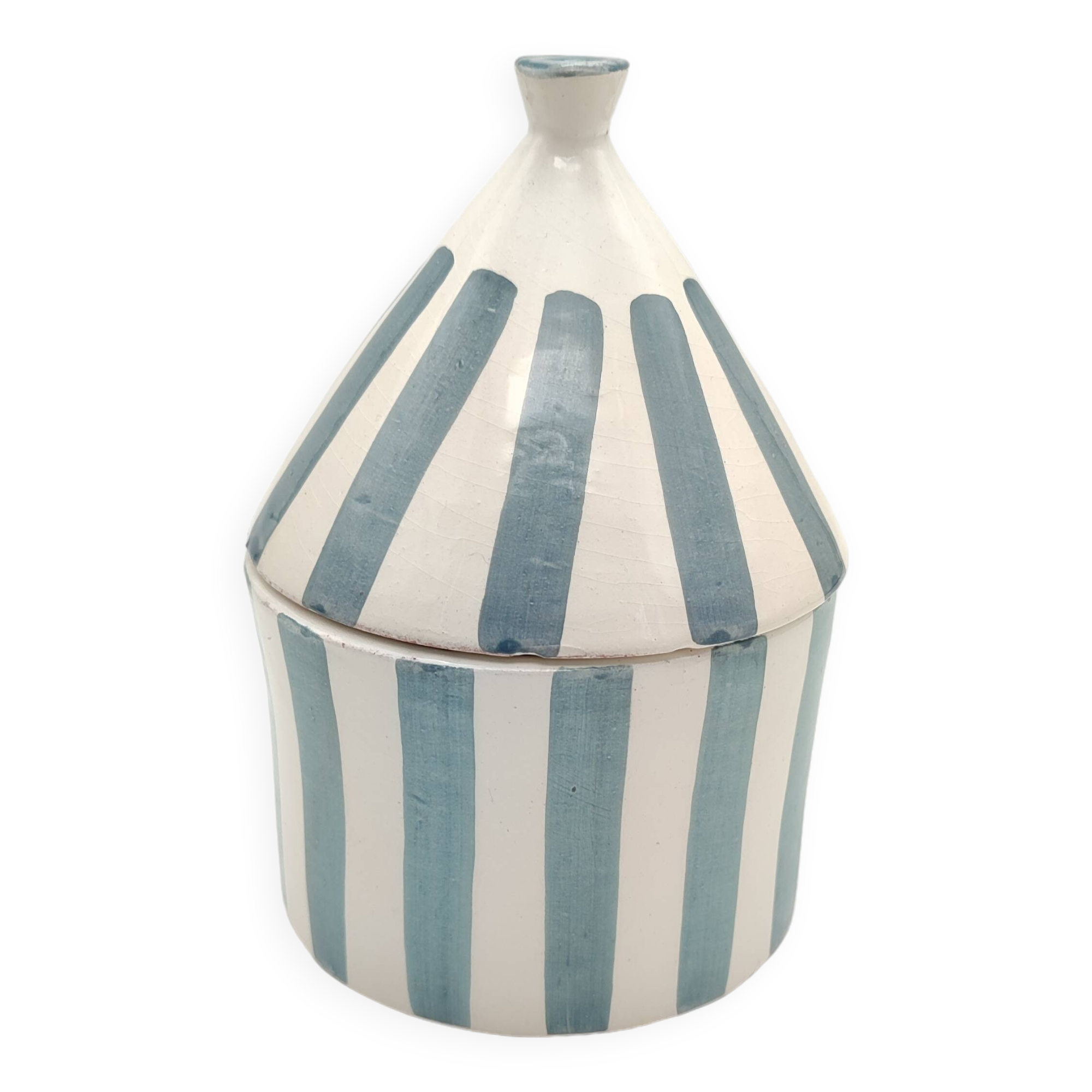 Ceramic bowl with bohemian style lid