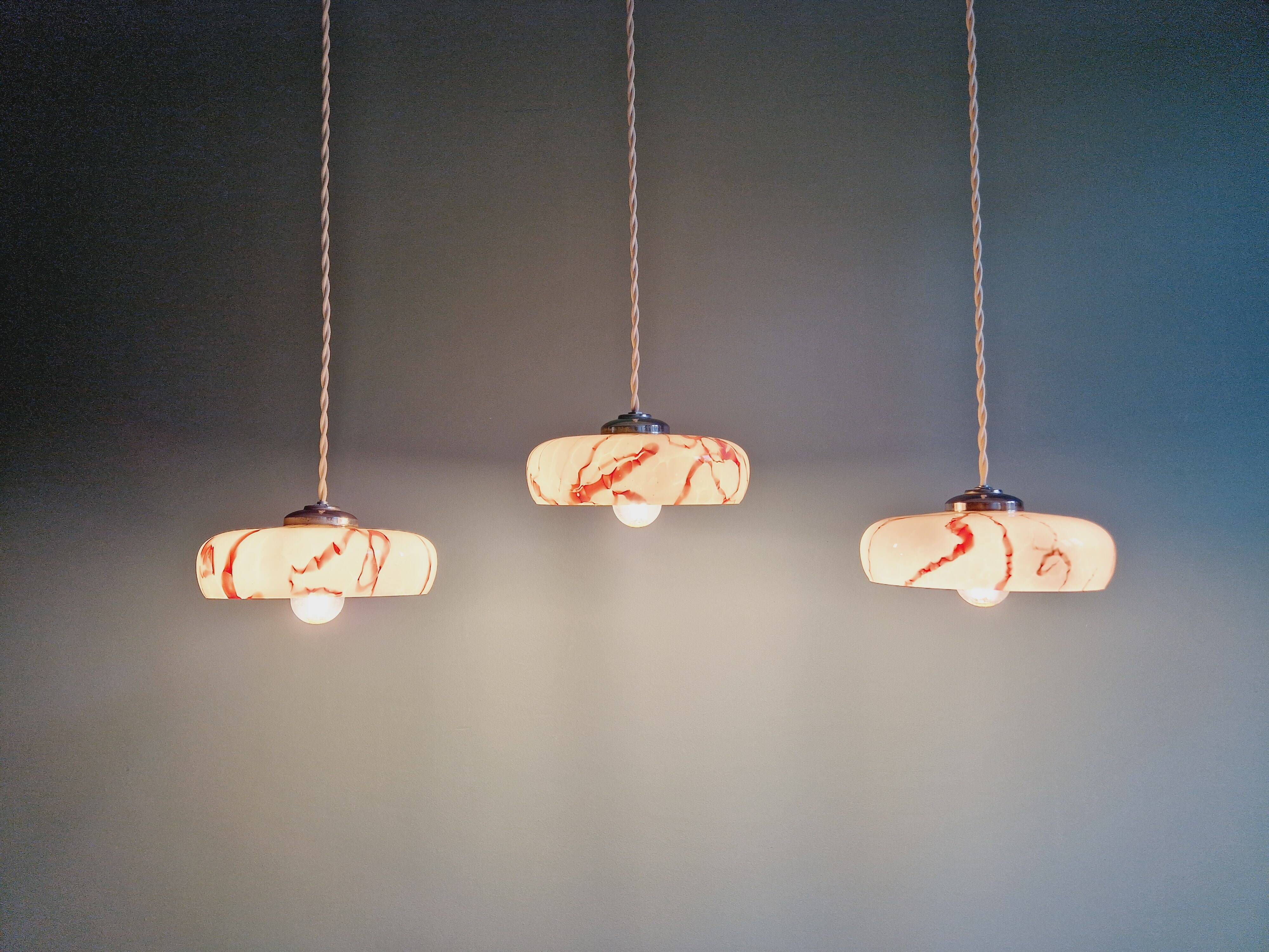 Set of 3 pendants in pink marbled opaline