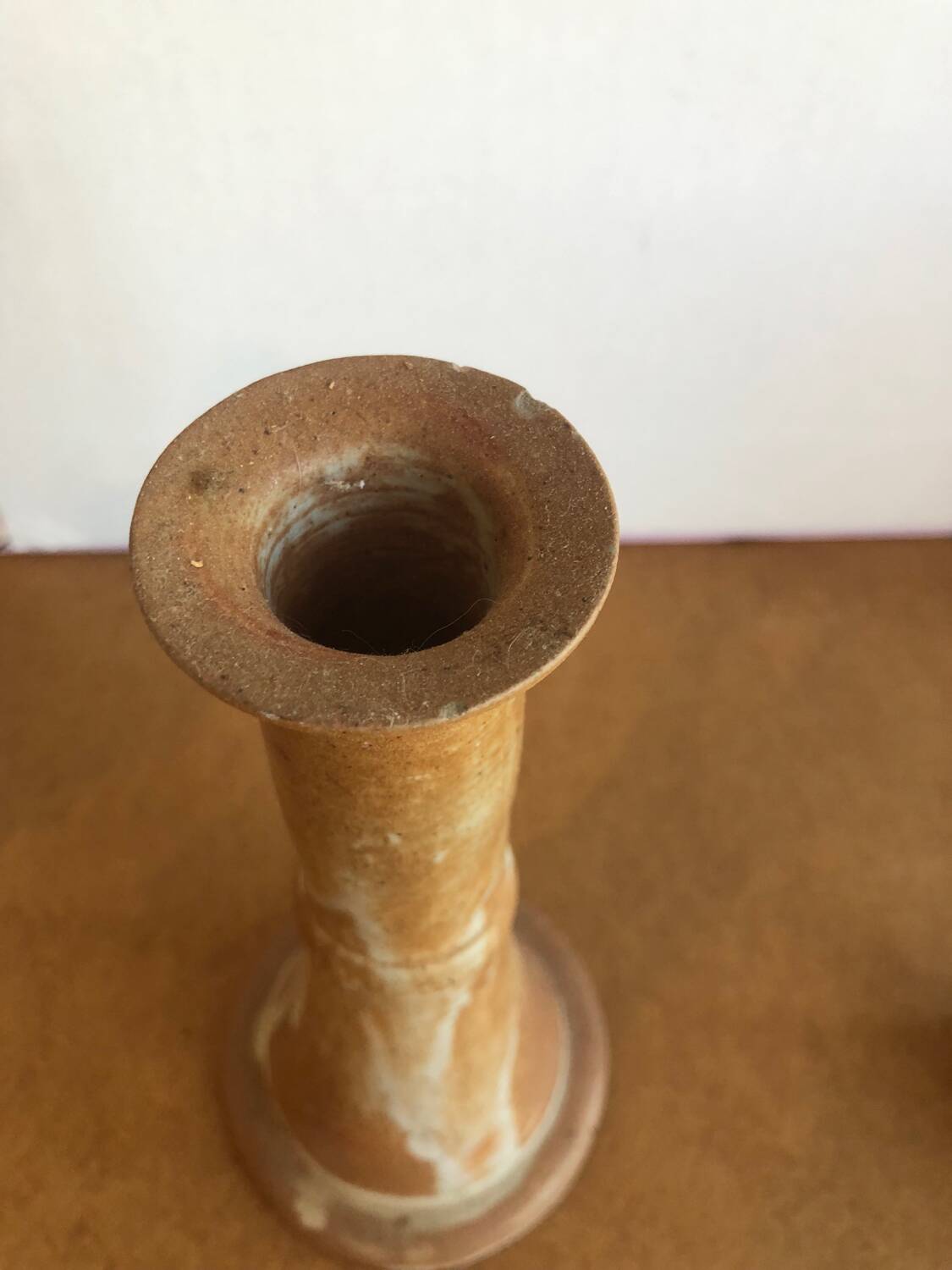 Pretty sandstone candle holder with handle