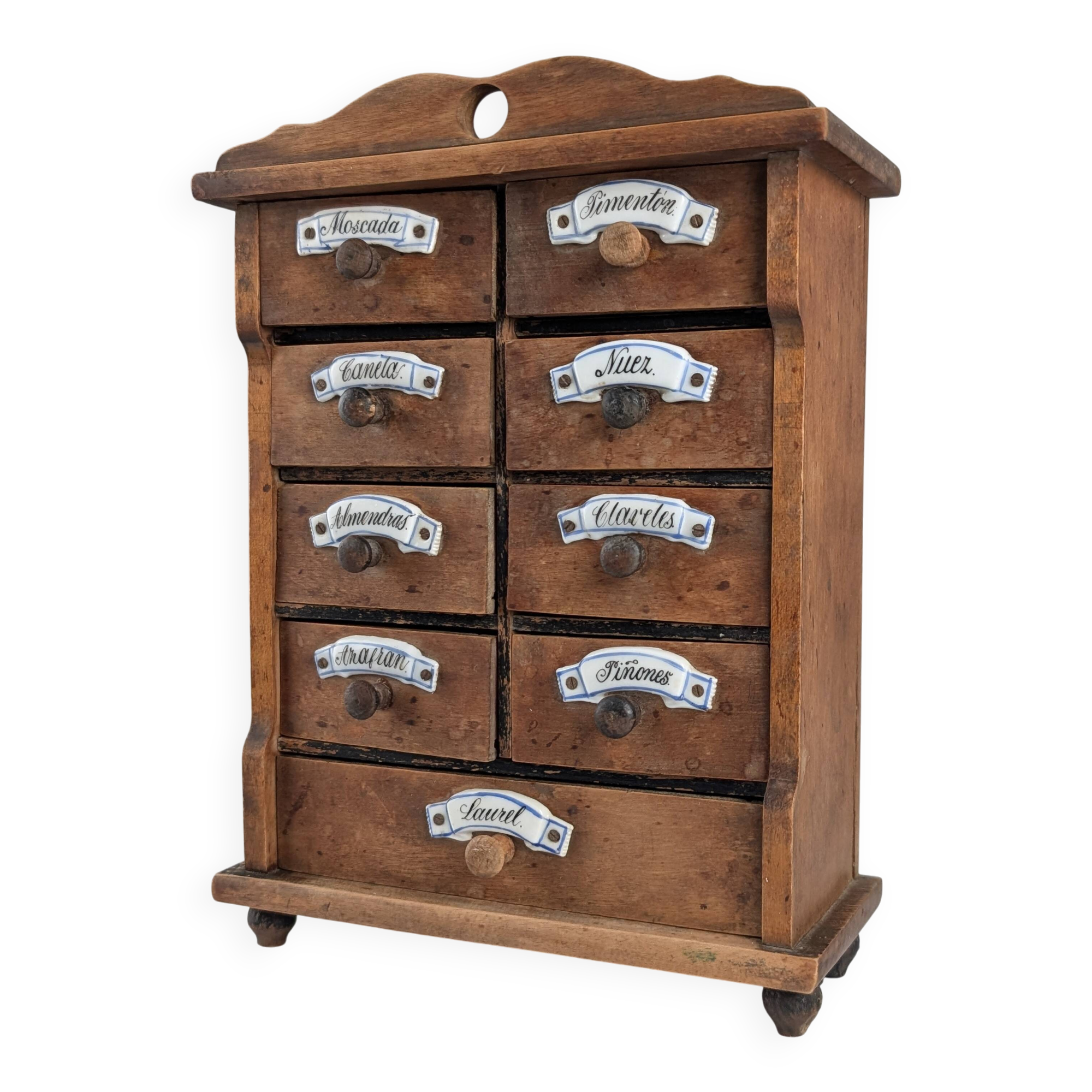Cabinet à épices en bois rustique espagnol avec étiquettes en céramique, années 1930