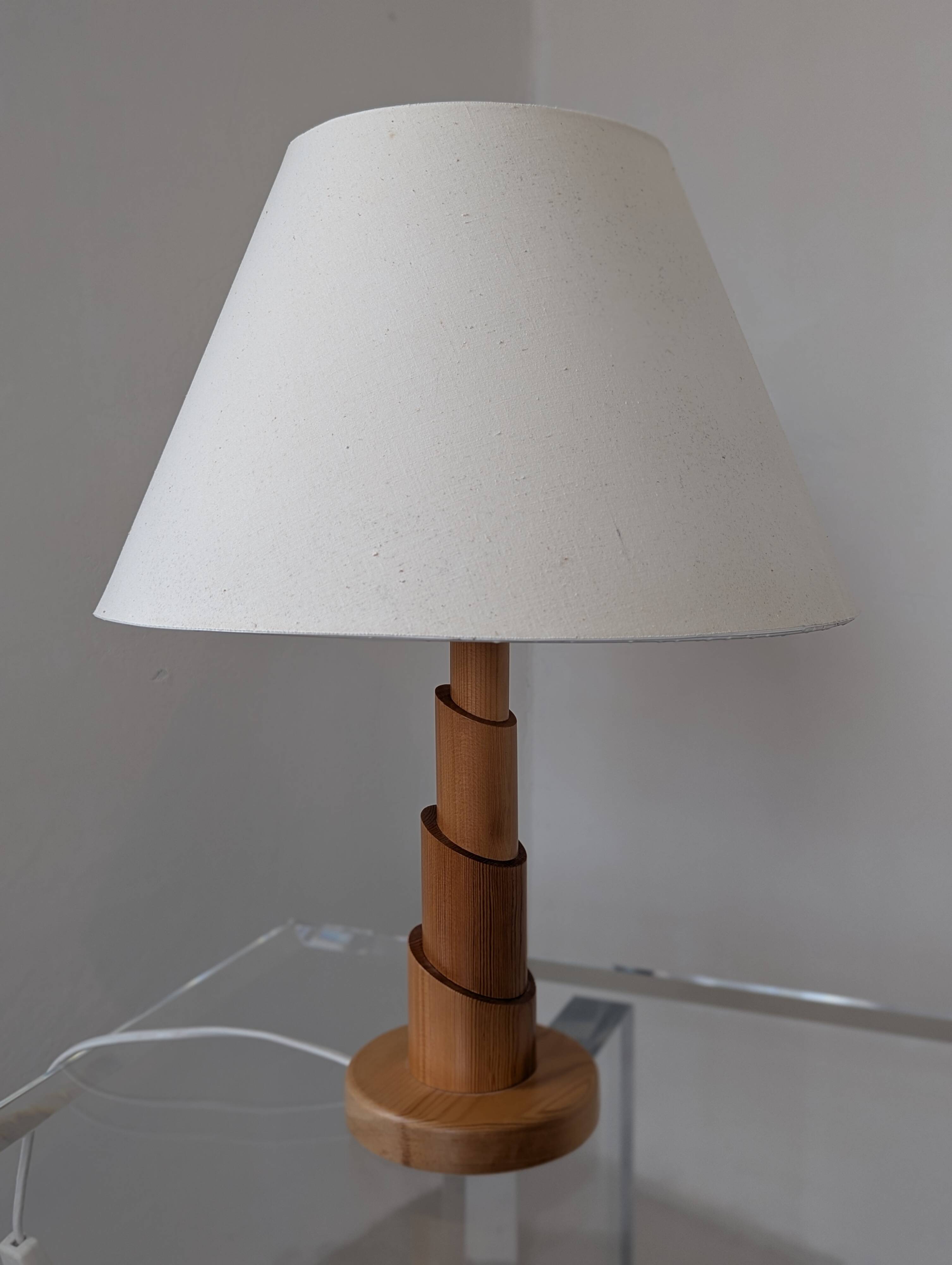 Pair of pine lamps, 1980s