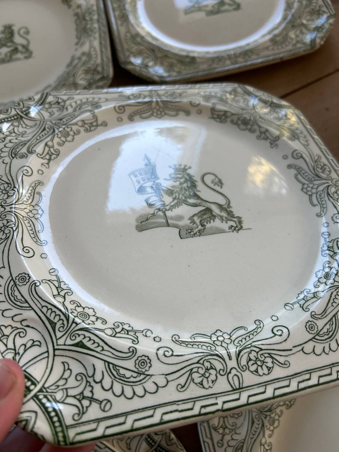Lot de 8 assiettes terre de fer Saint Amand Fontana
