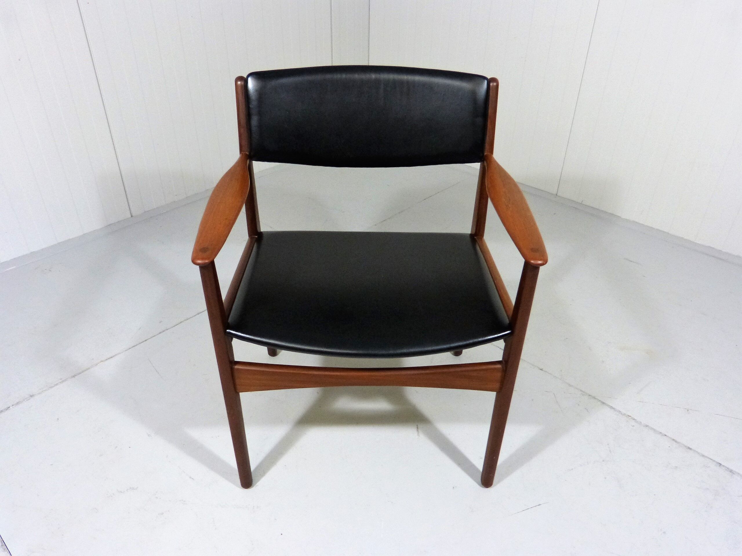 Armchair in teak & leather by Frem Røjle, Denmark