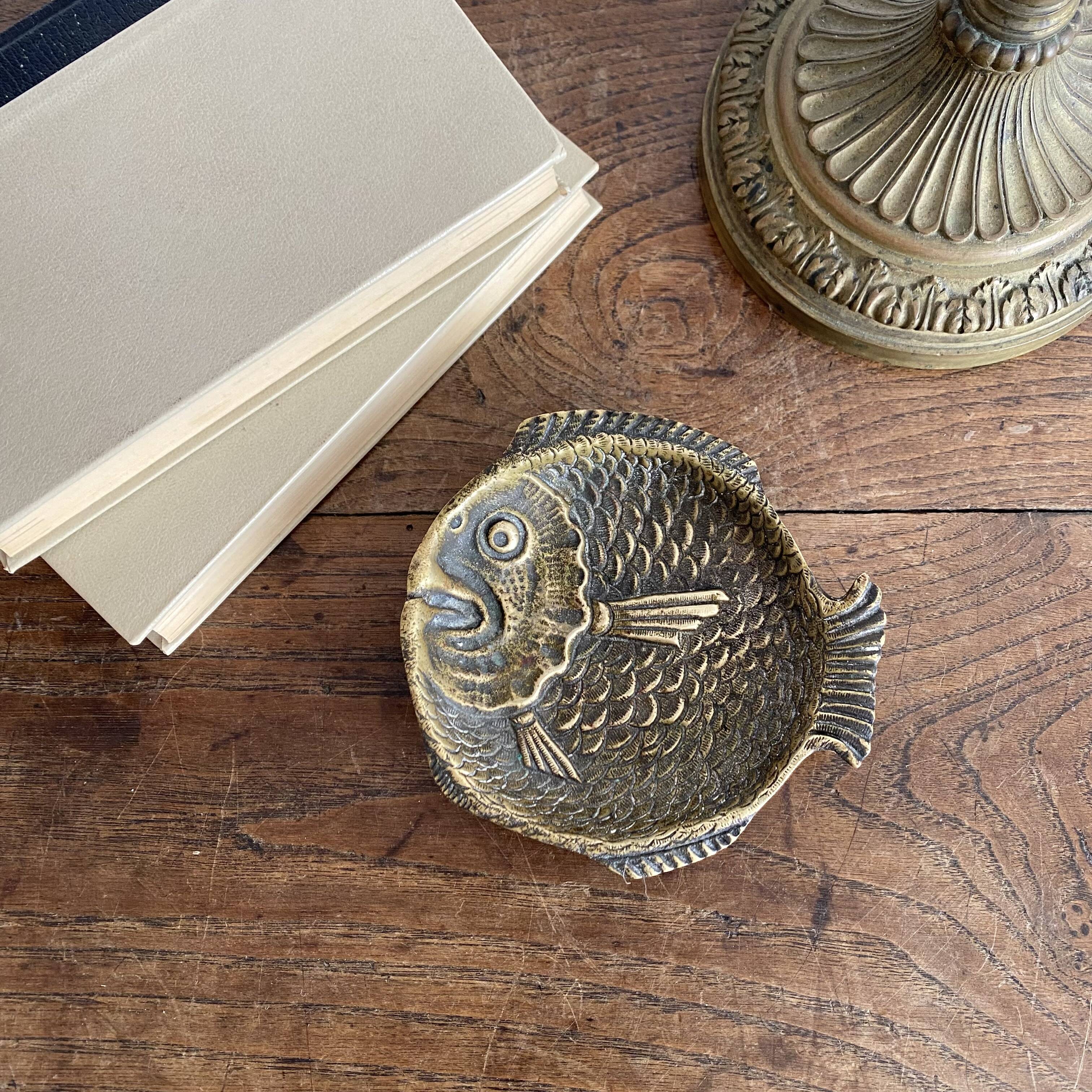 Brass fish ashtray or pocket emptier