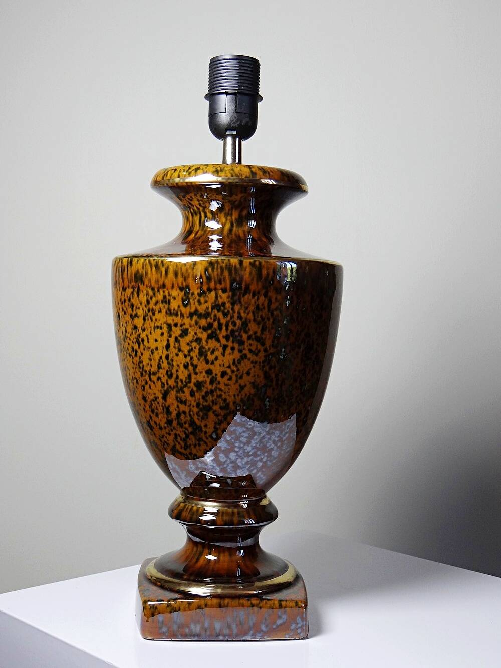 Vintage Italian lamp in pyrite ceramic, 1970s-1980s Hollywood Regency.