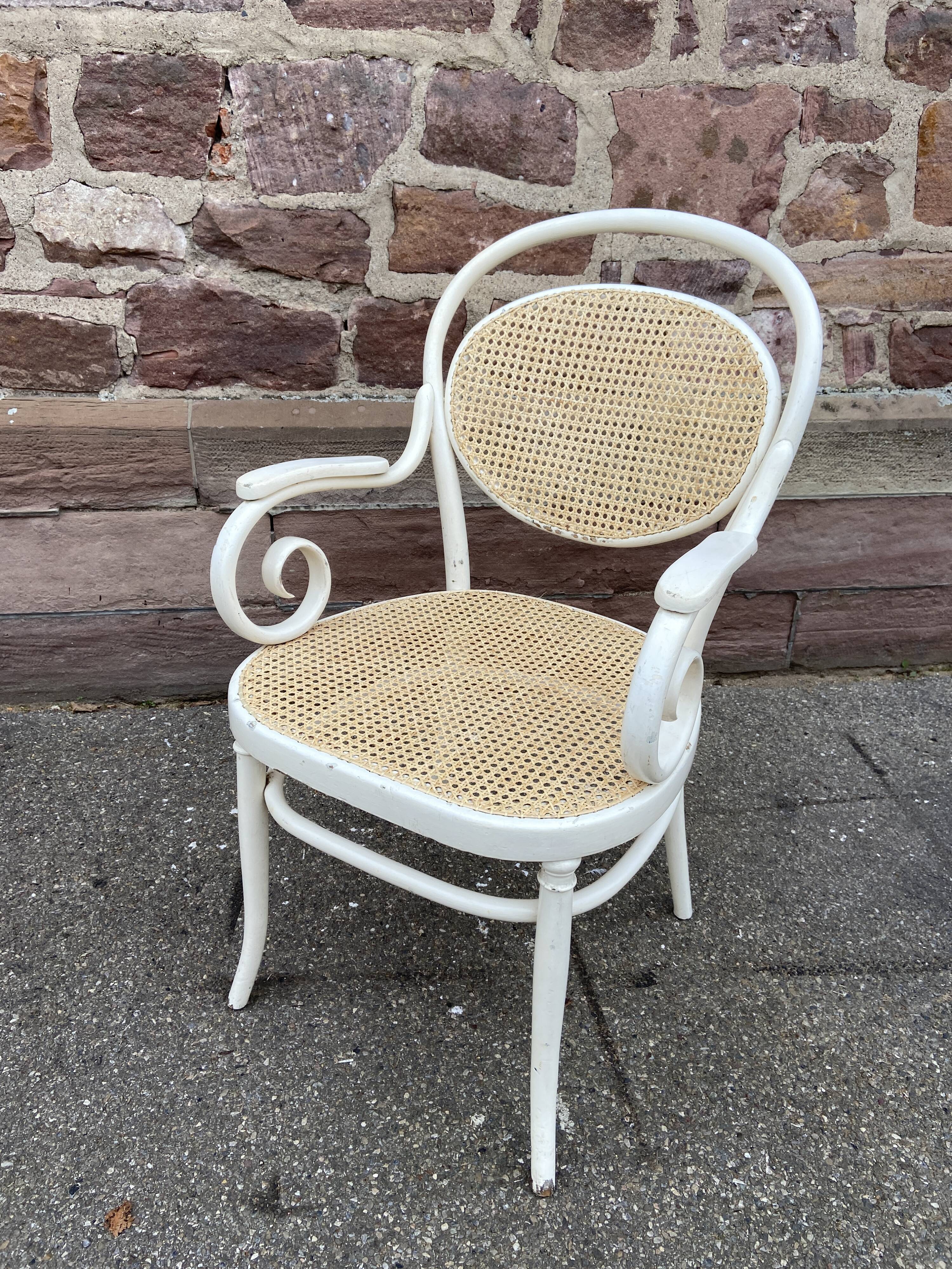 Viennese bistro armchair Nr 11 late nineteenth Bentwood