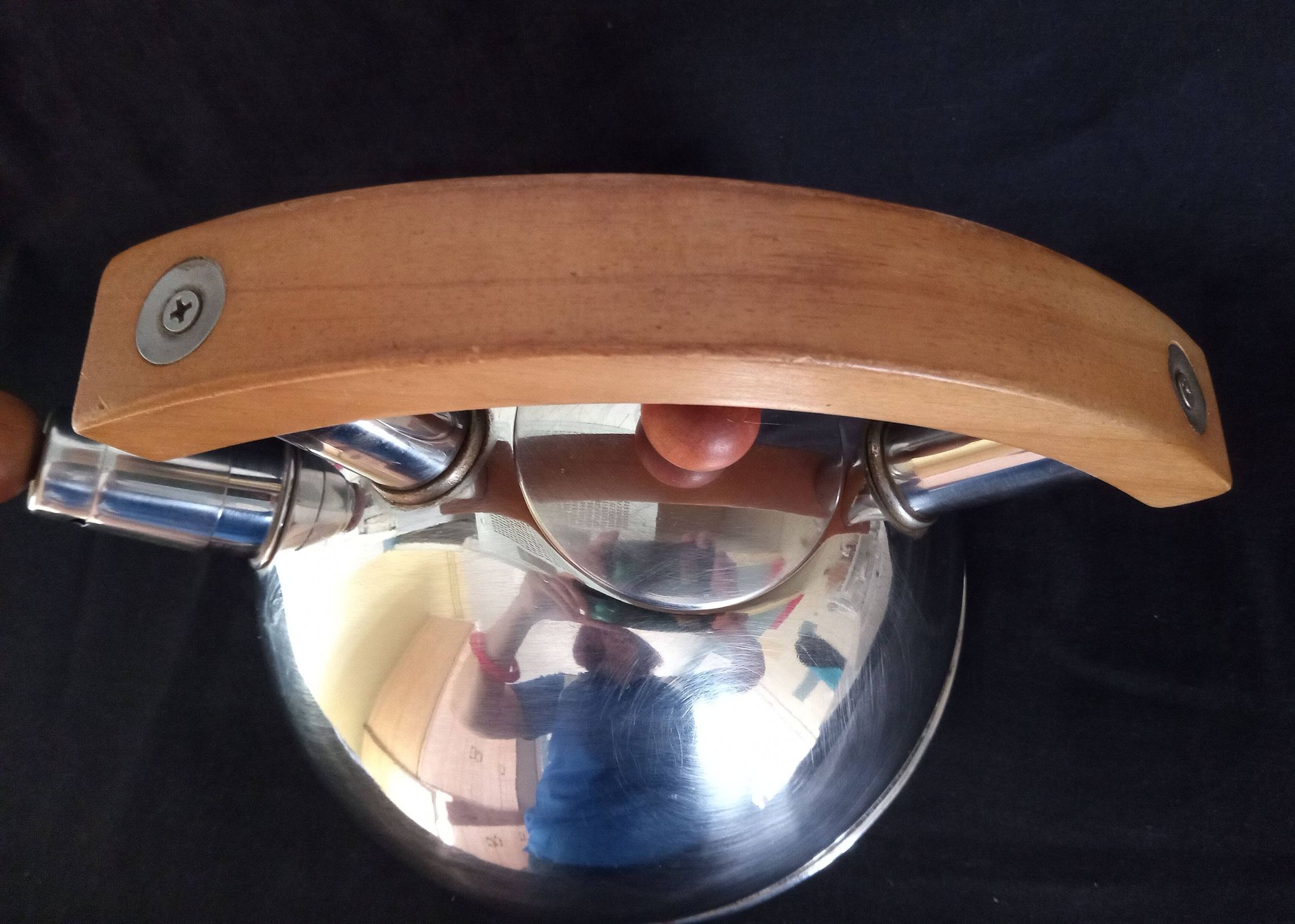Art Deco manual kettle in stainless steel and wood, cap. 2L, 1930s