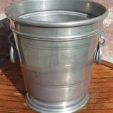 Ice bucket (or champagne bucket)