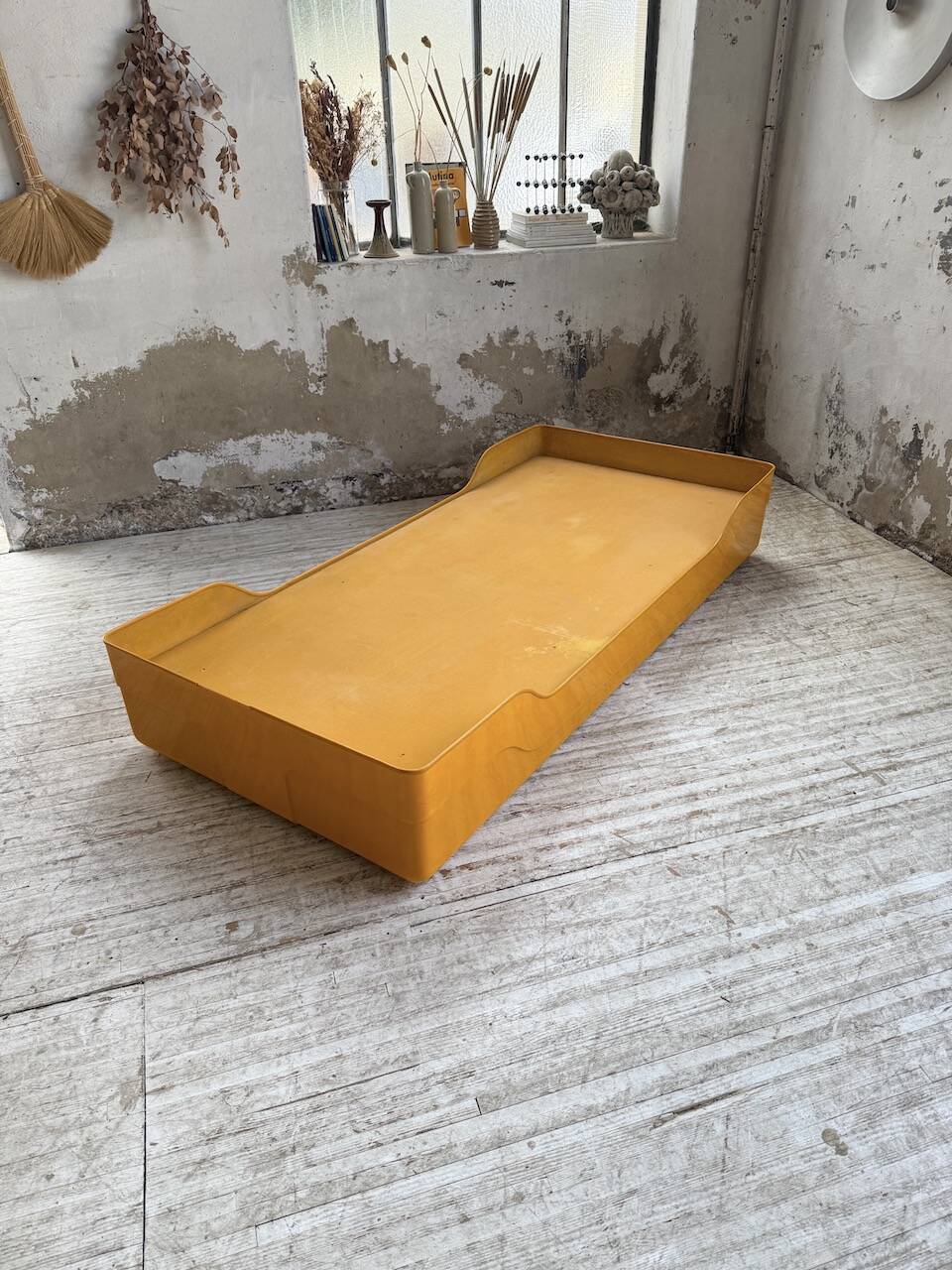 Ozoo single bed by Marc Berthier for Roche Bobois, 1967