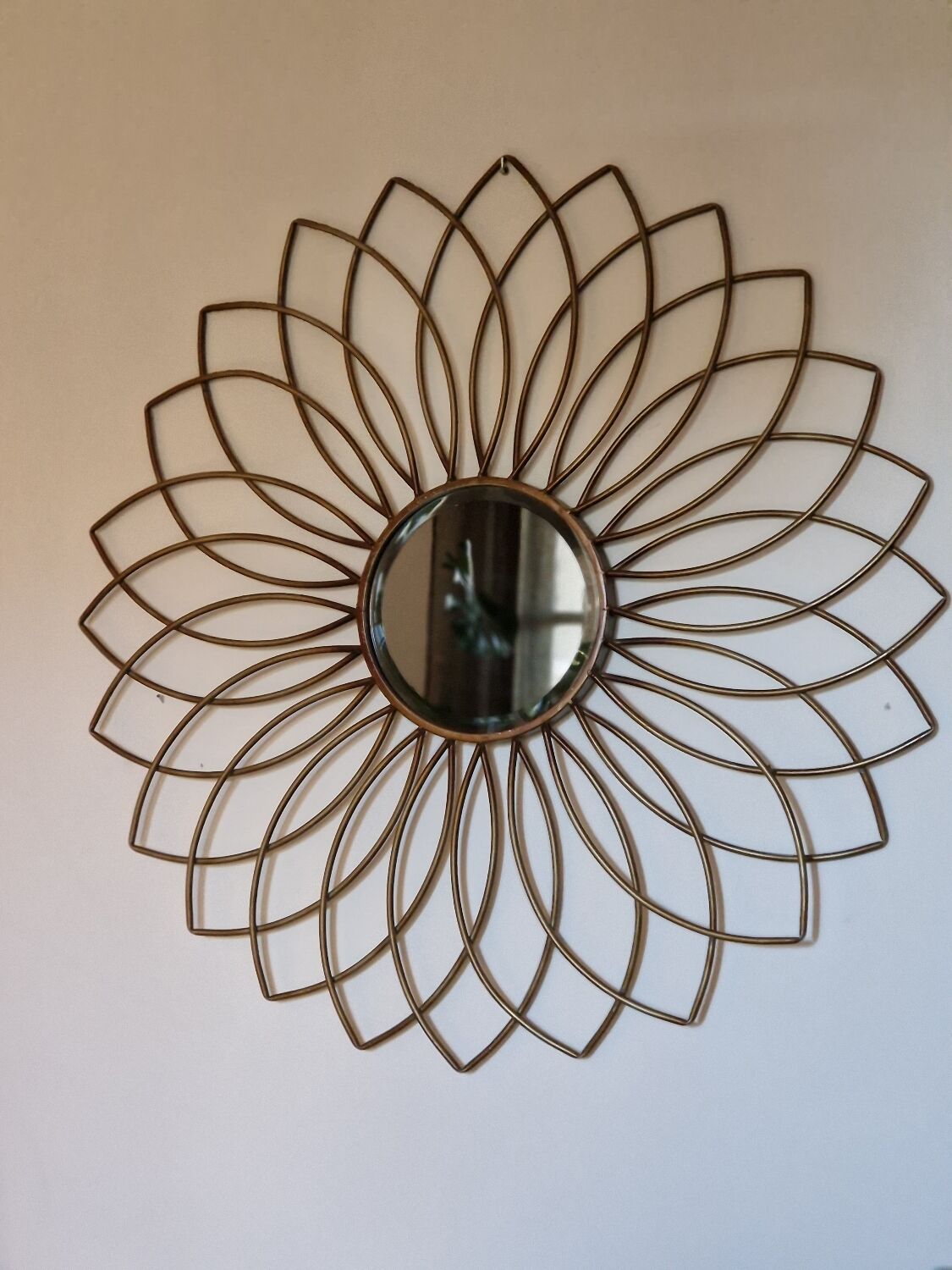 Mirror flower metal