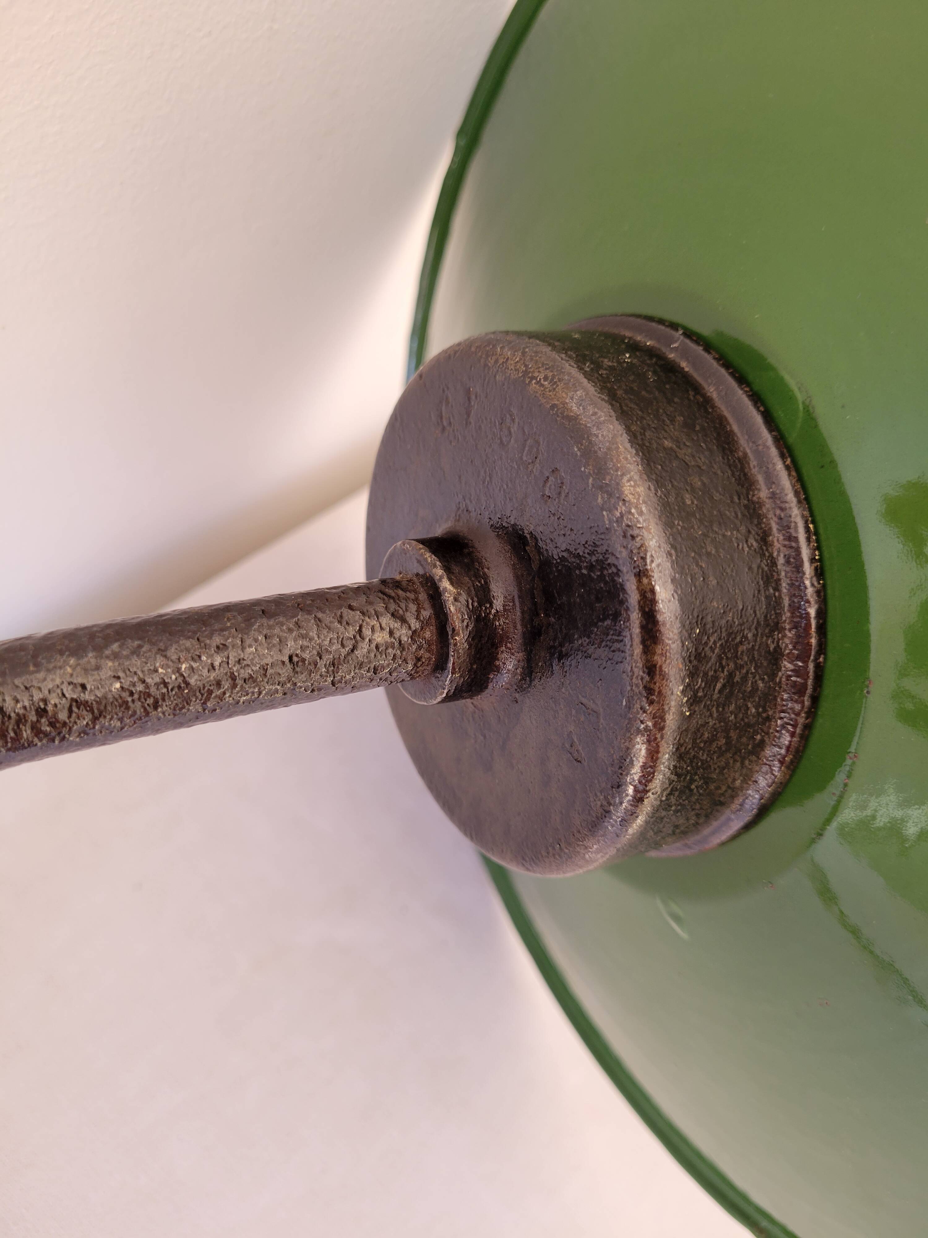 Gooseneck courtyard wall light