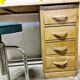 Bureau de maître d'école vintage