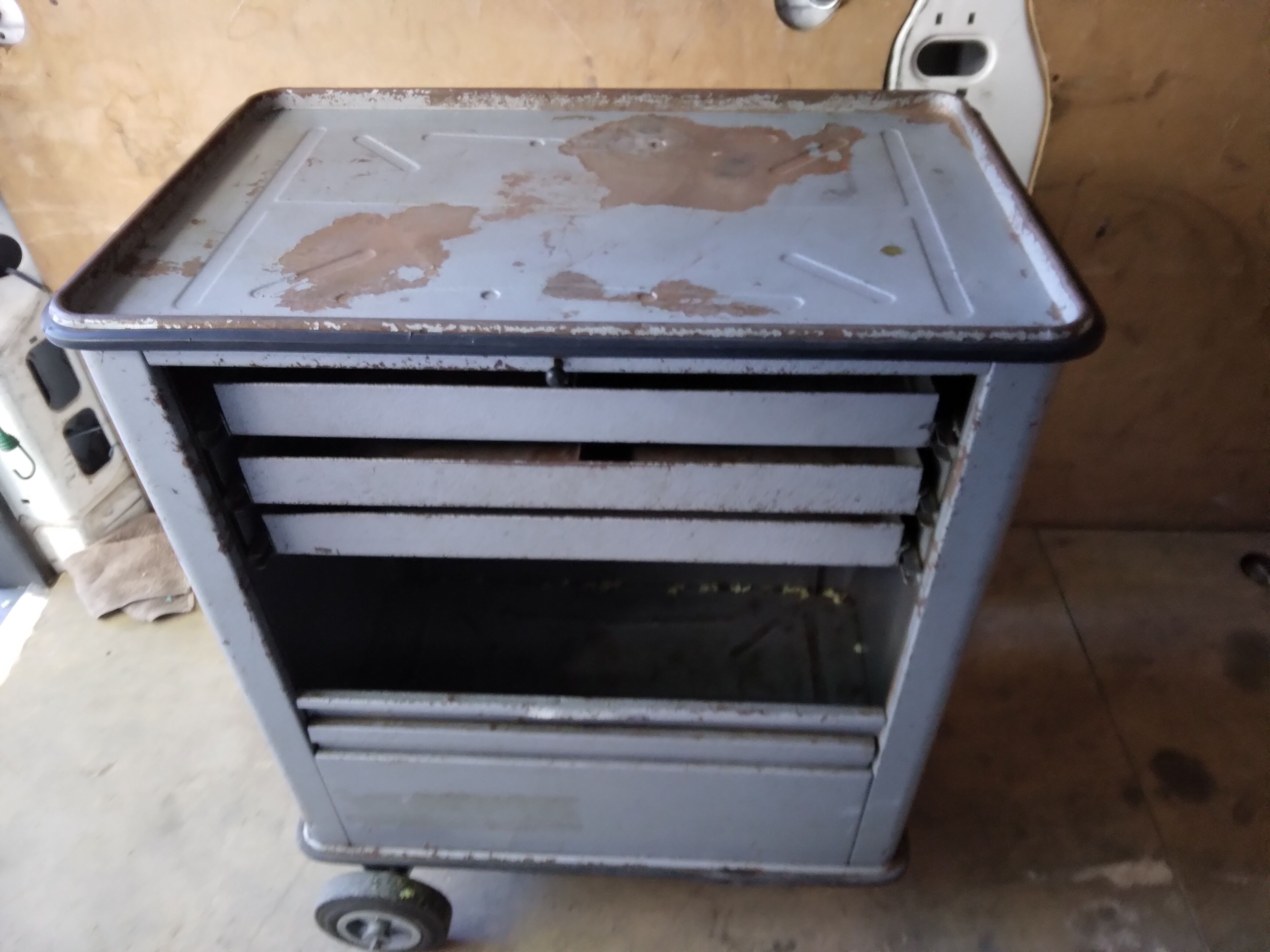 Industrial workshop maid