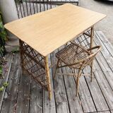 Petit bureau en rotin avec chaise