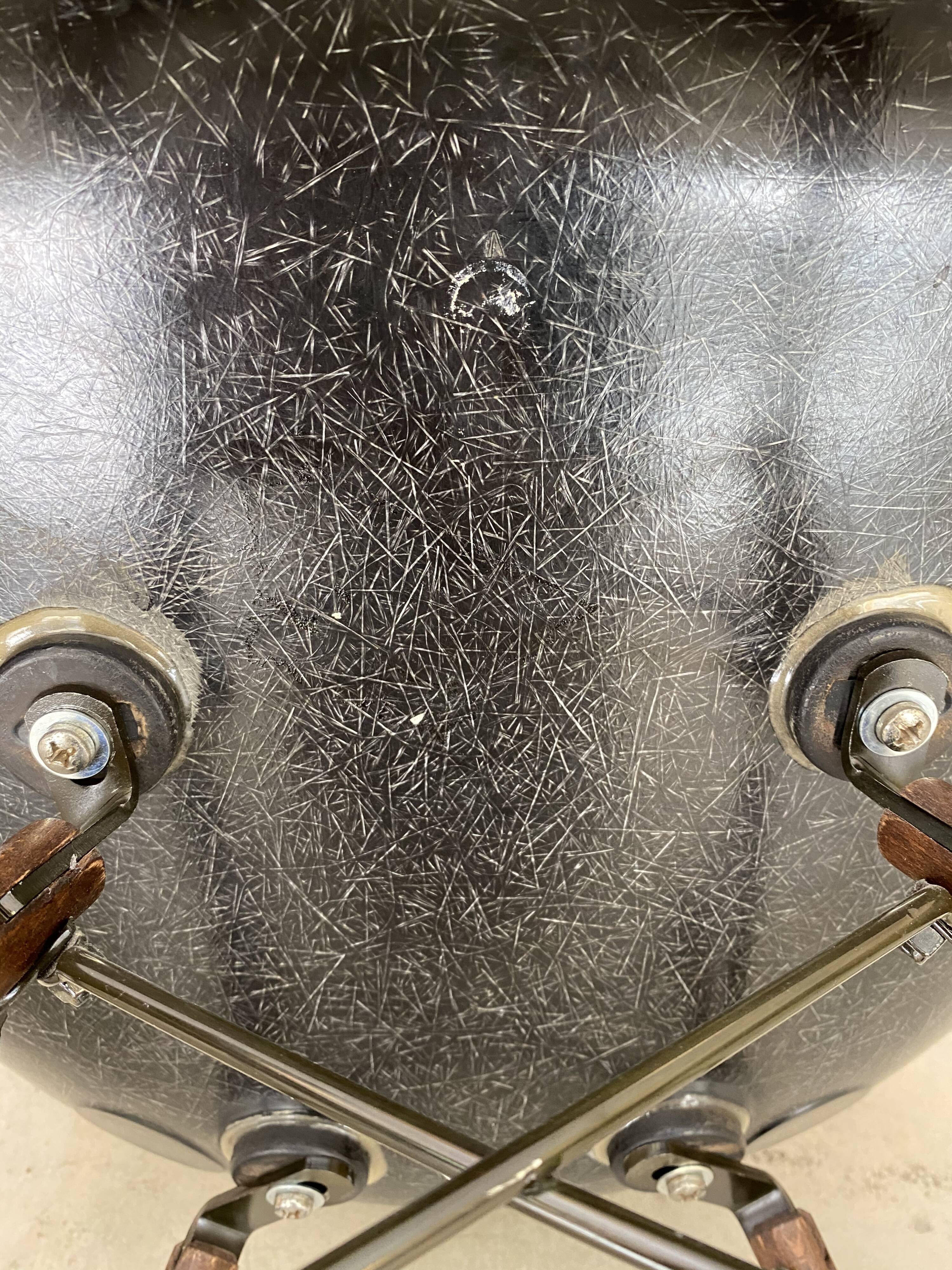 DSW chair by Charles and Ray Eames