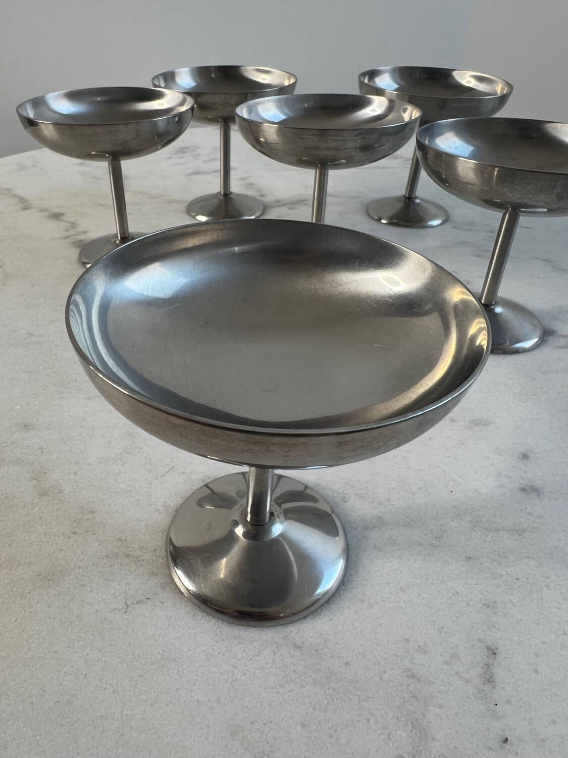 Set of 6 stainless steel cups