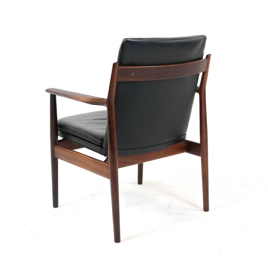 Rosewood Model 431 Armchair by Arne Vodder for Sibast 1960s